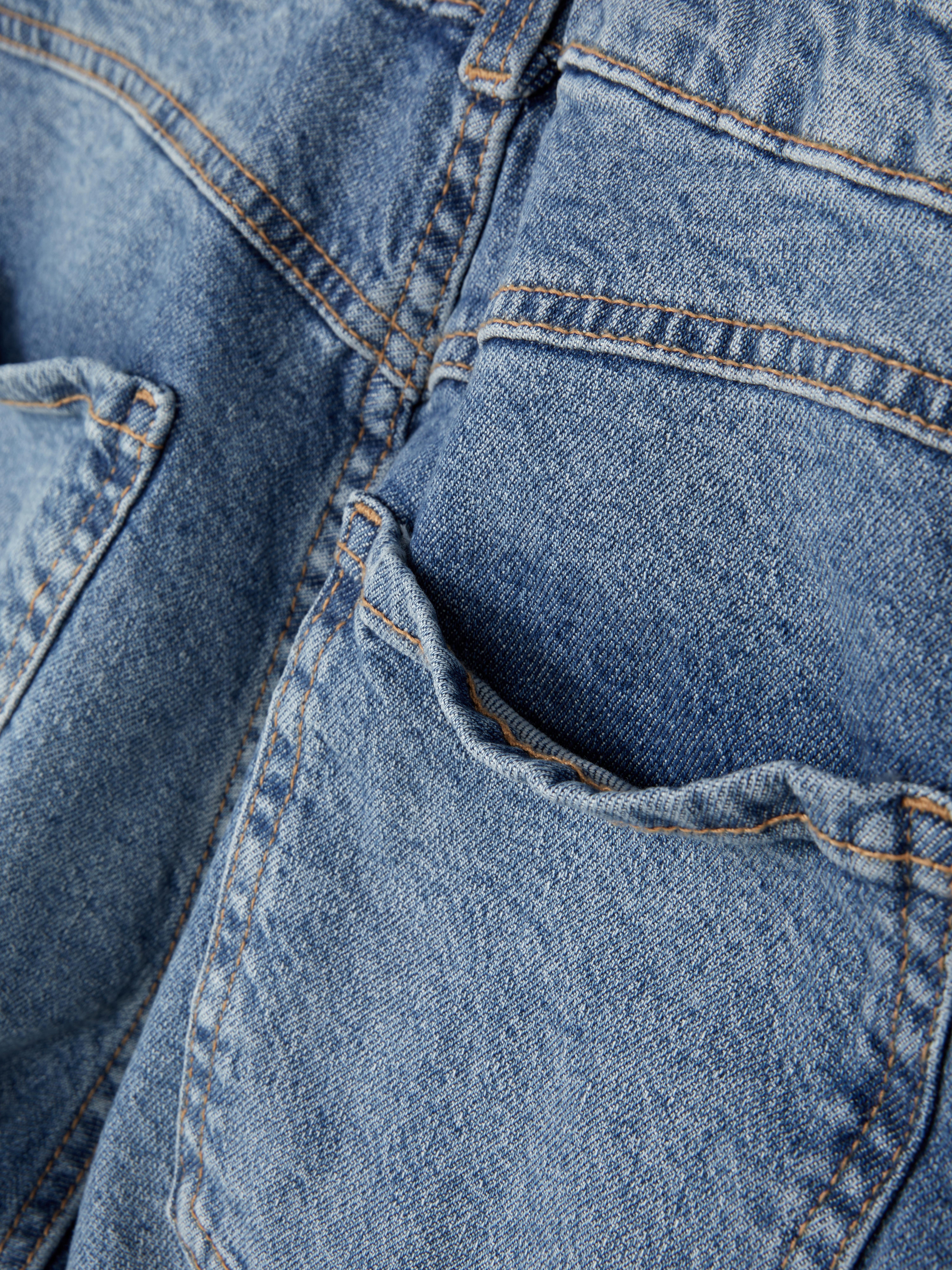 Mom-Jeans aus Denim