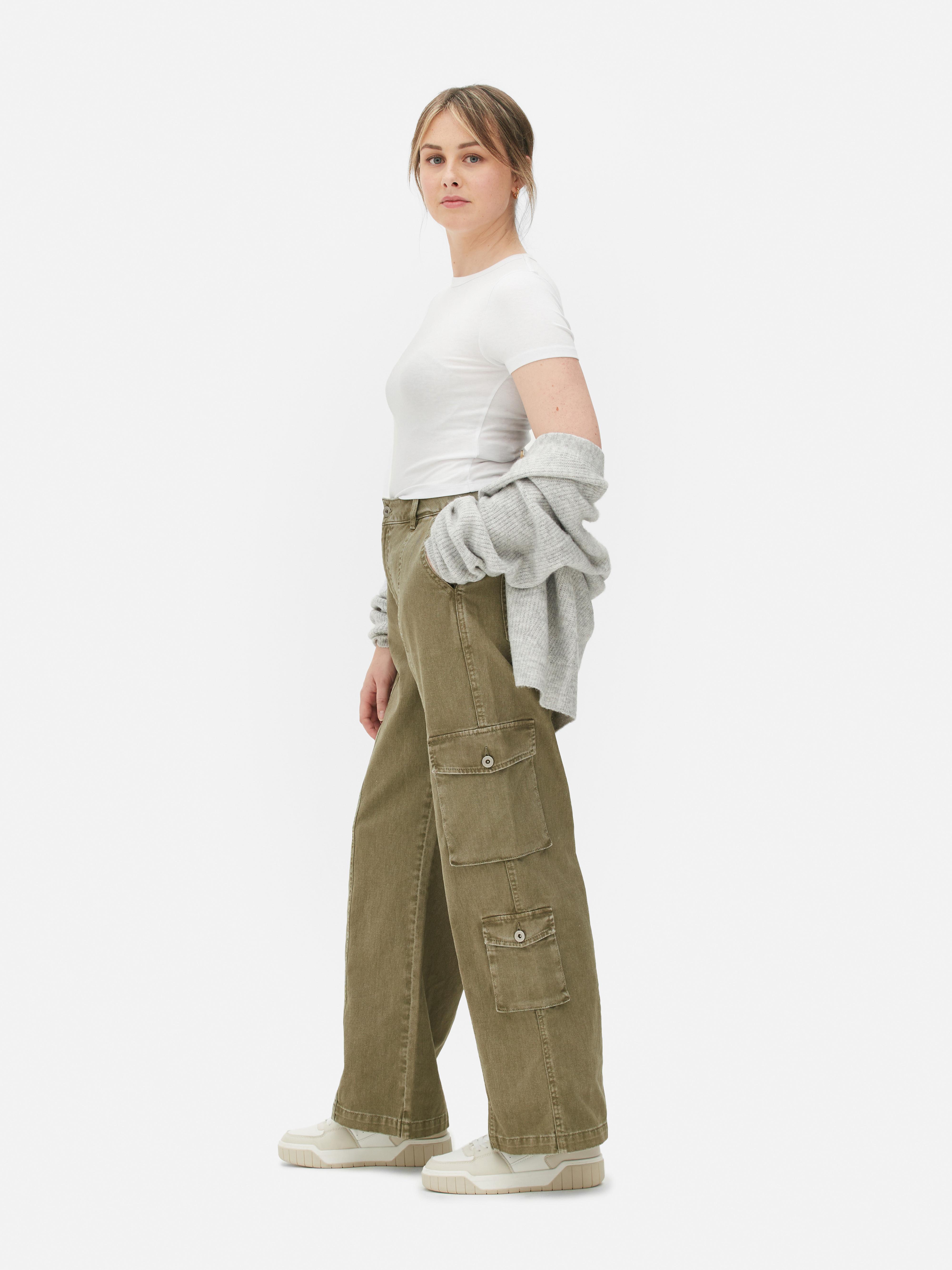 Womens Stone Loose-Fit Cargo Jeans