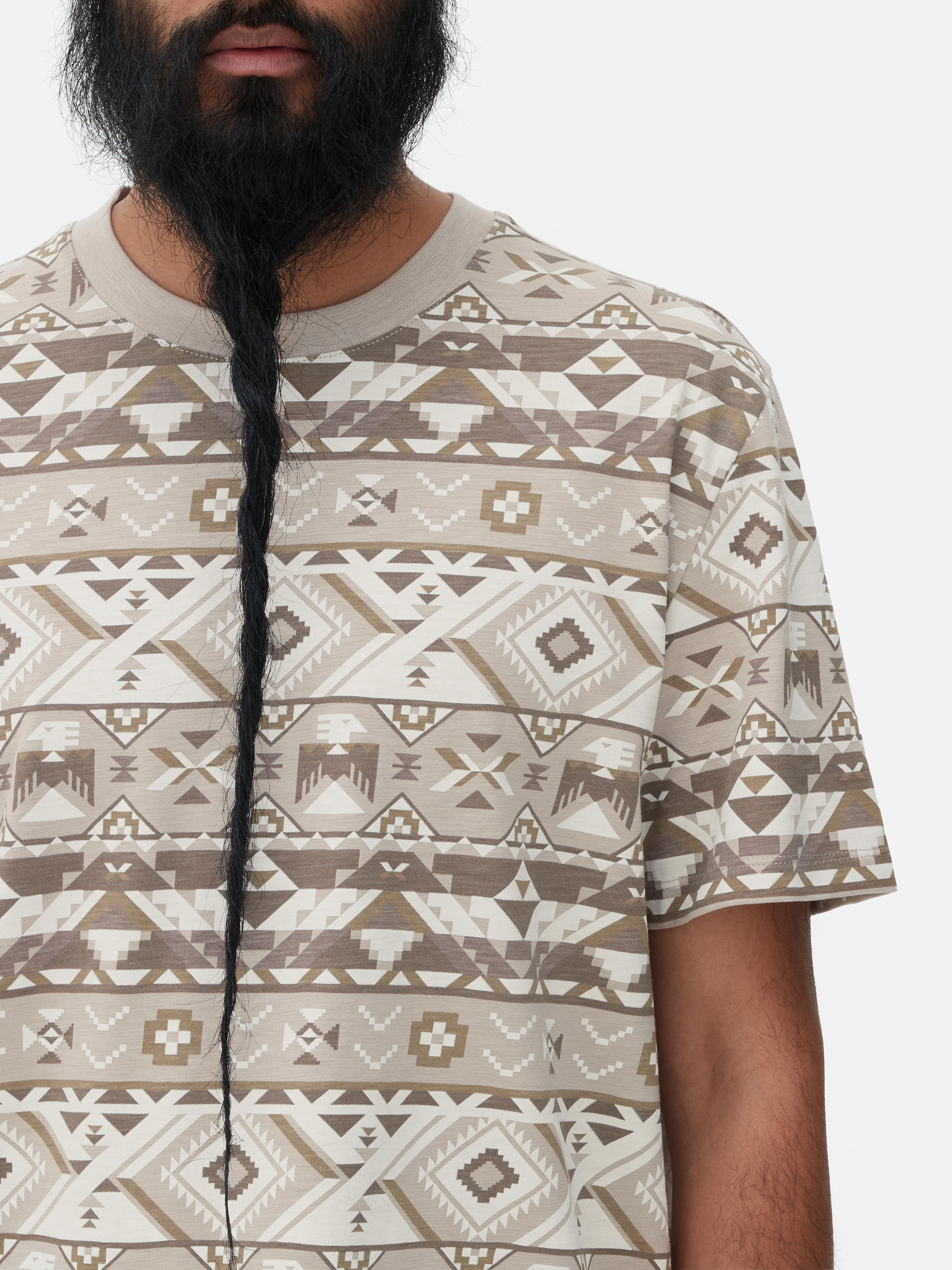 T-shirt z geometrycznym nadrukiem
