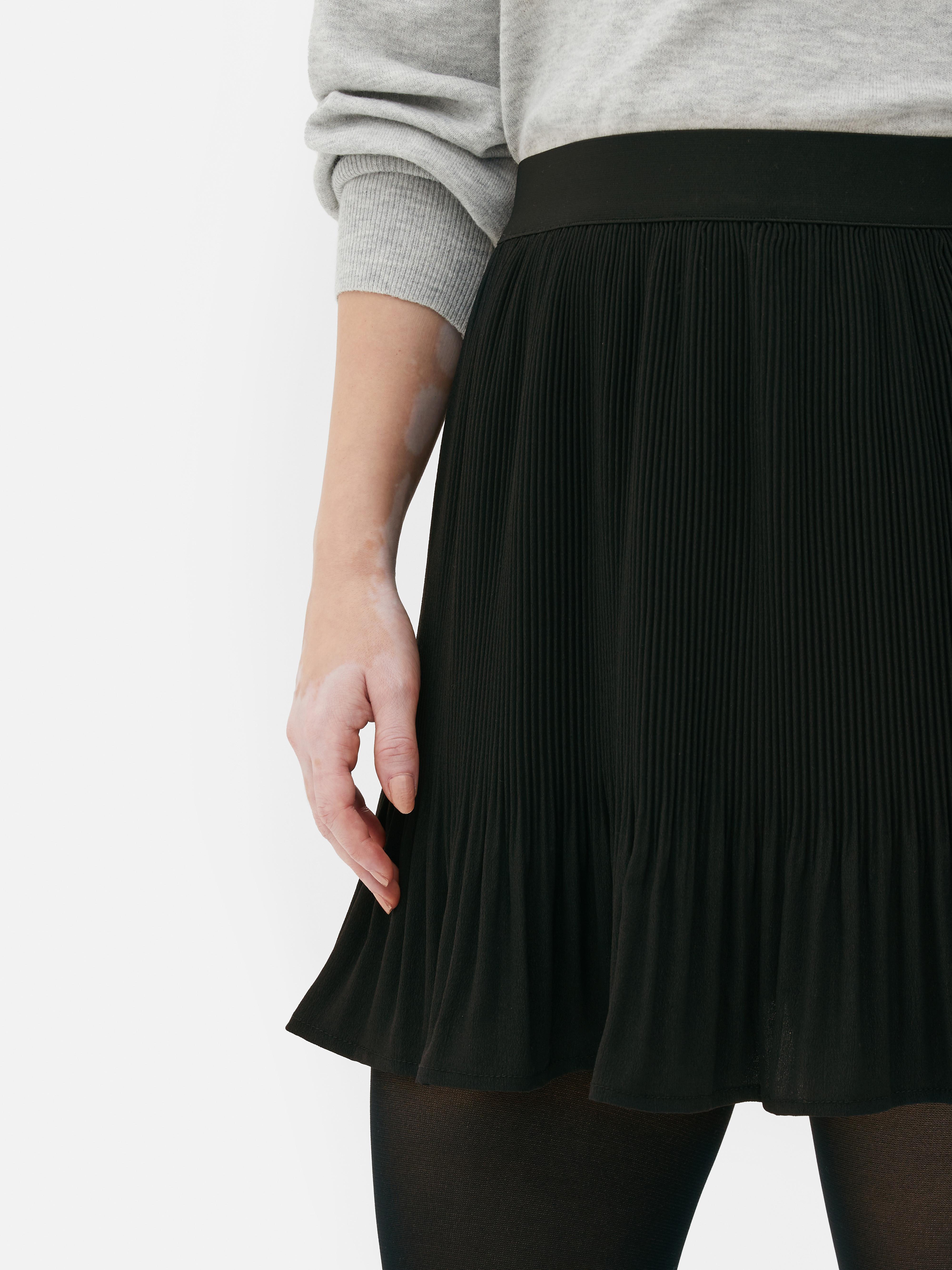 Pleated skirt outlet primark