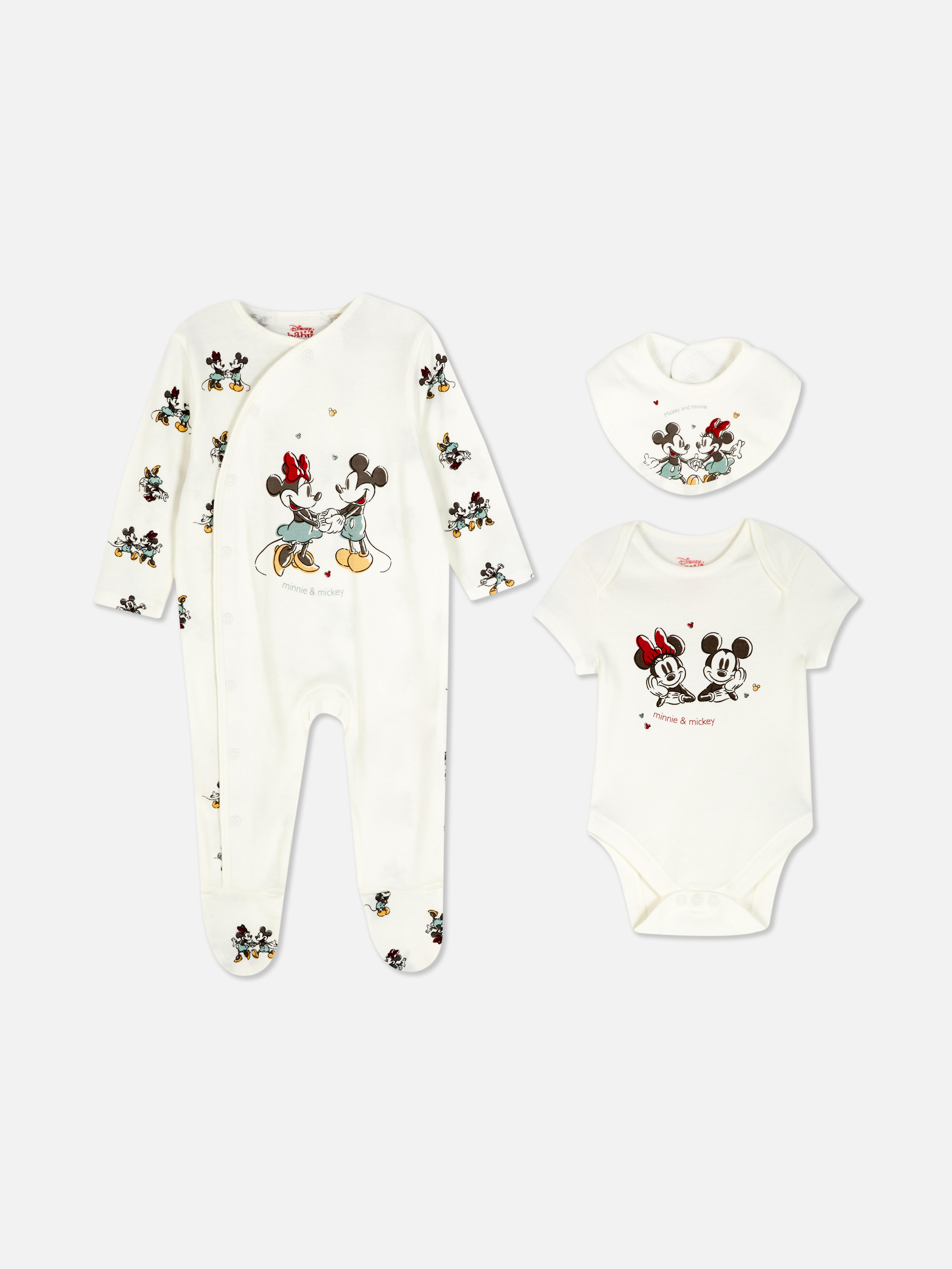 Set cu pijamale, body și bavetă cu Mickey Mouse și Minnie Mouse de la Disney