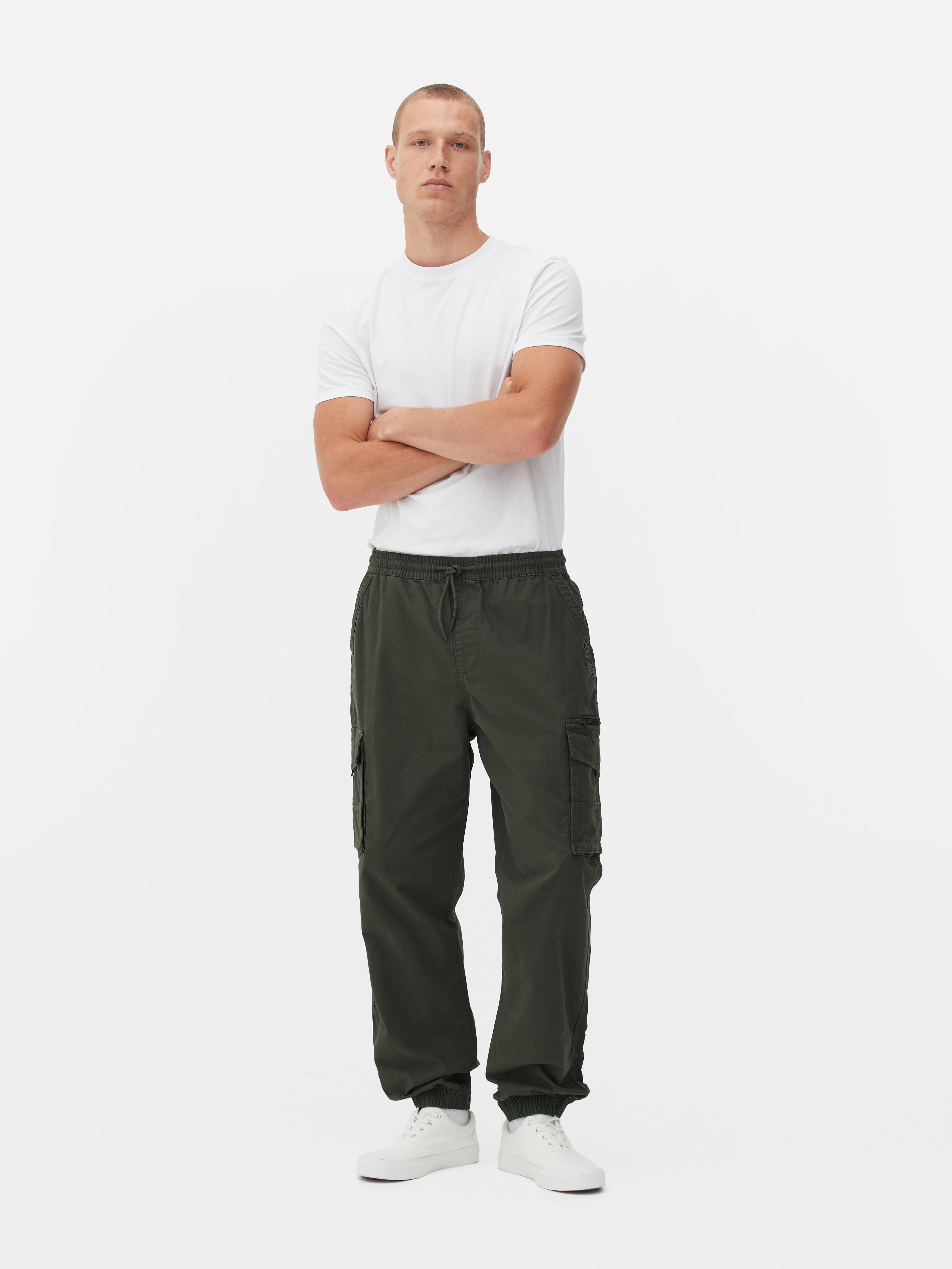 Pantalones cargo holgados con bajos elásticos