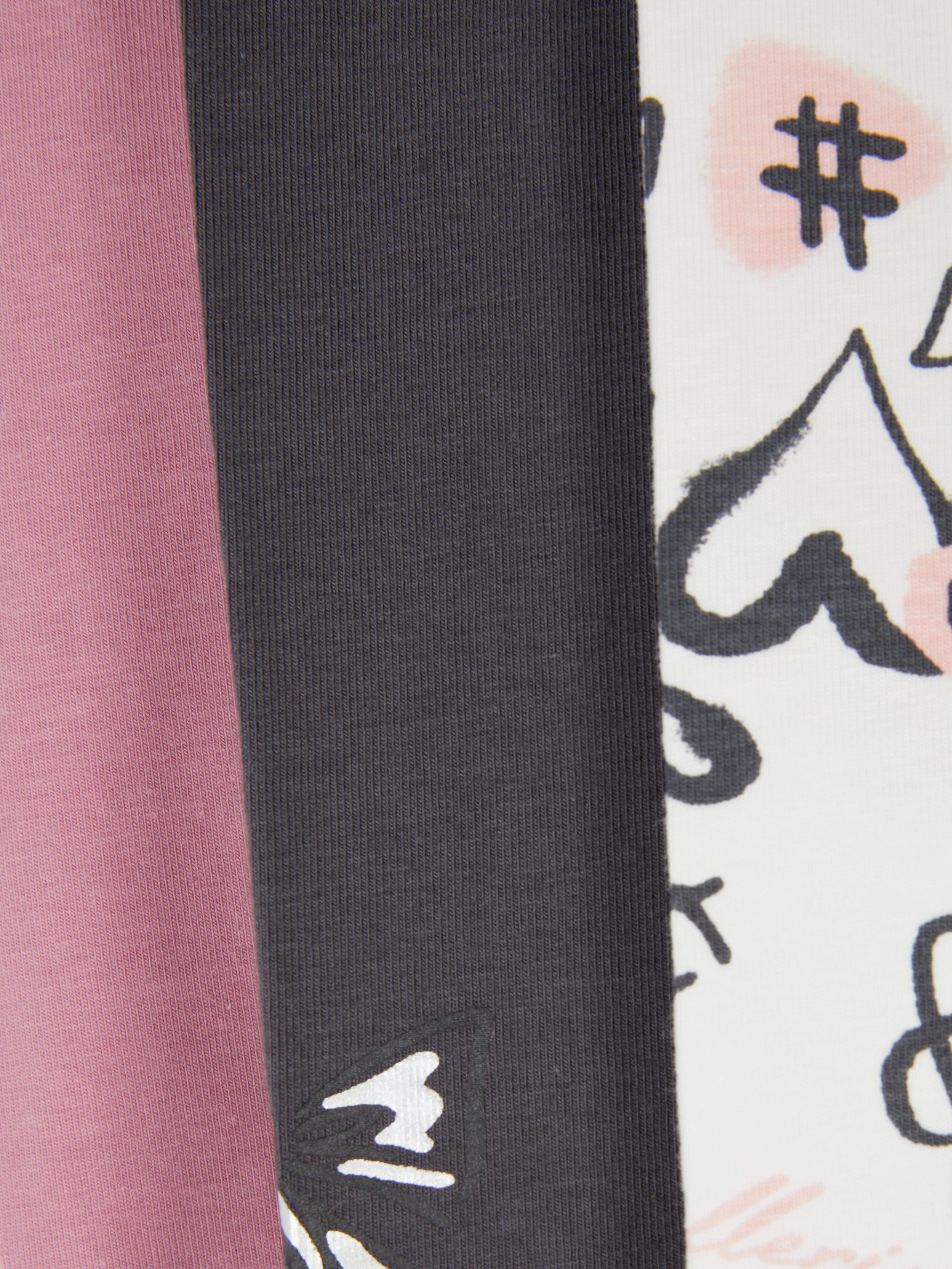 3 db leggings különböző mintákkal