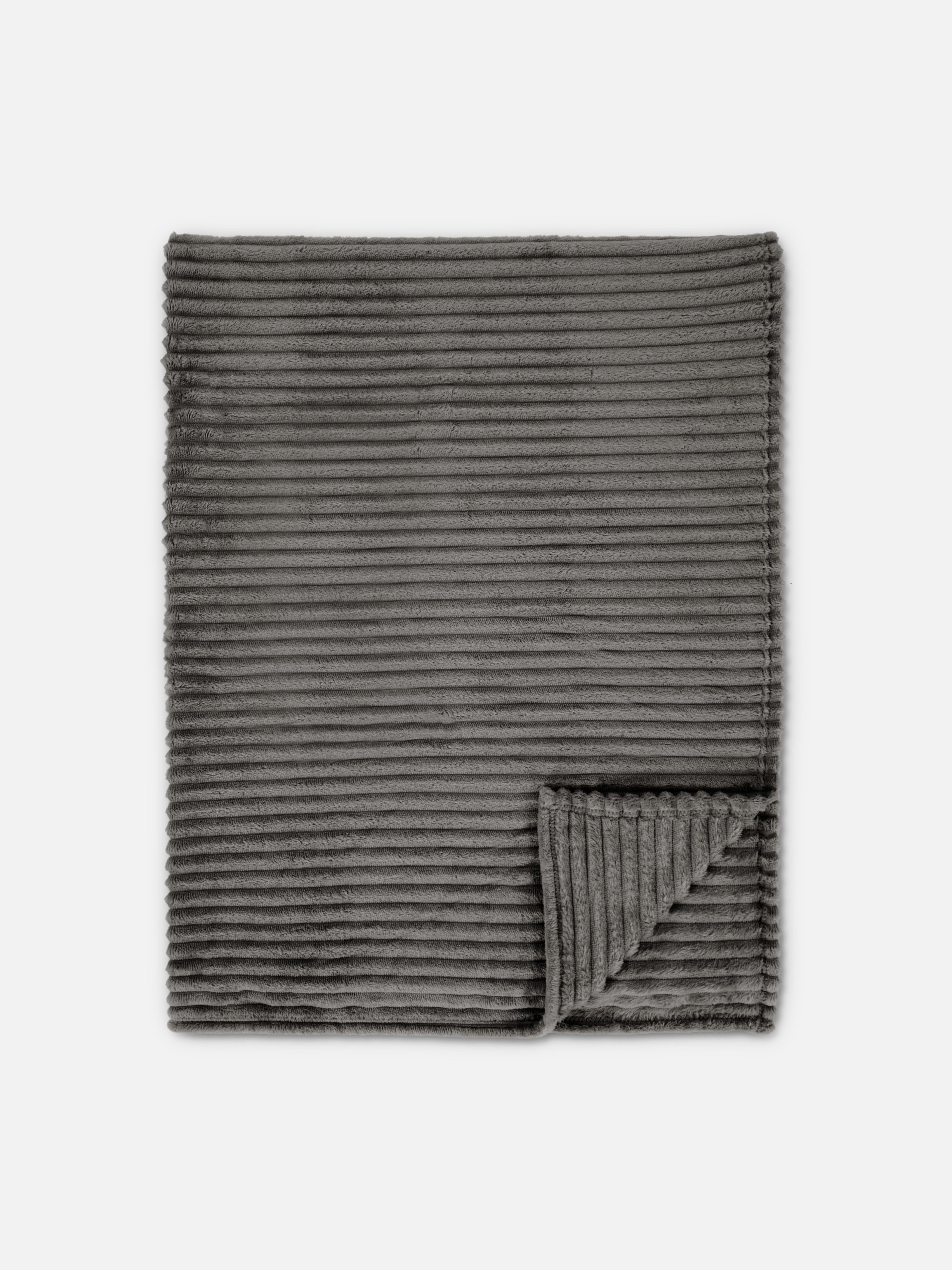 Small Ribbed Texture Throw
