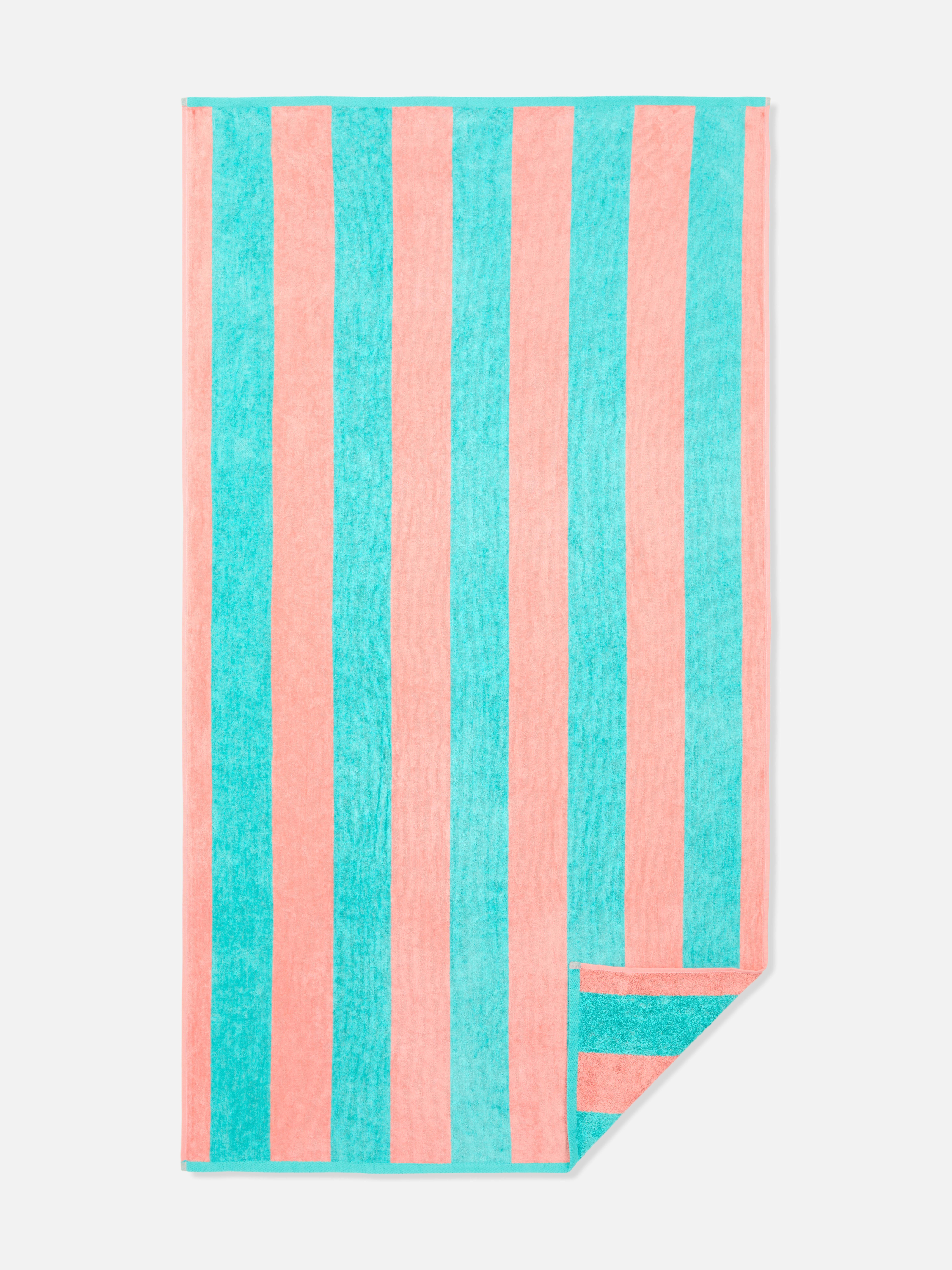 Barvita brisača za plažo s črtastim potiskom