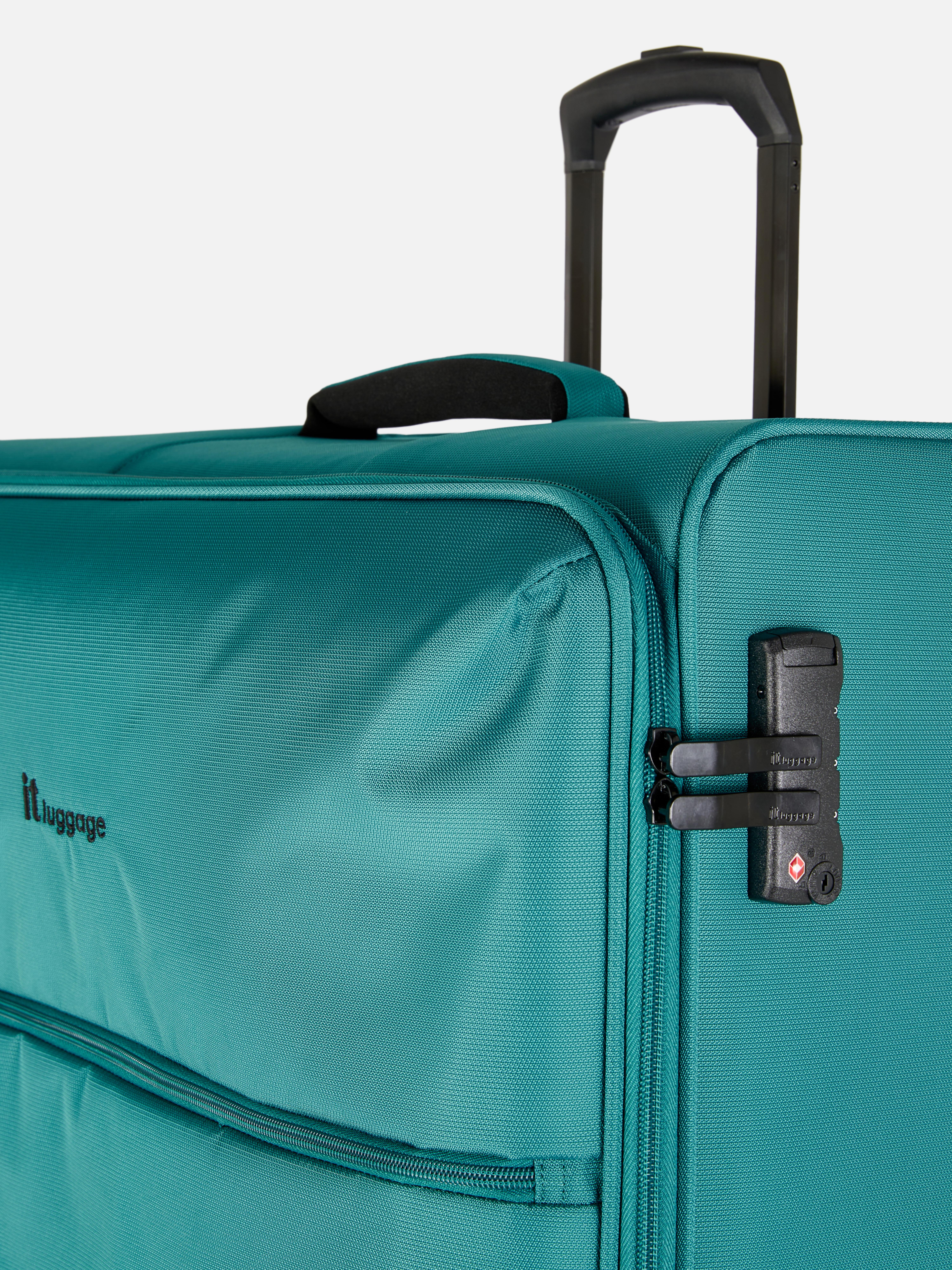 it Luggage Soft Shell Suitcase