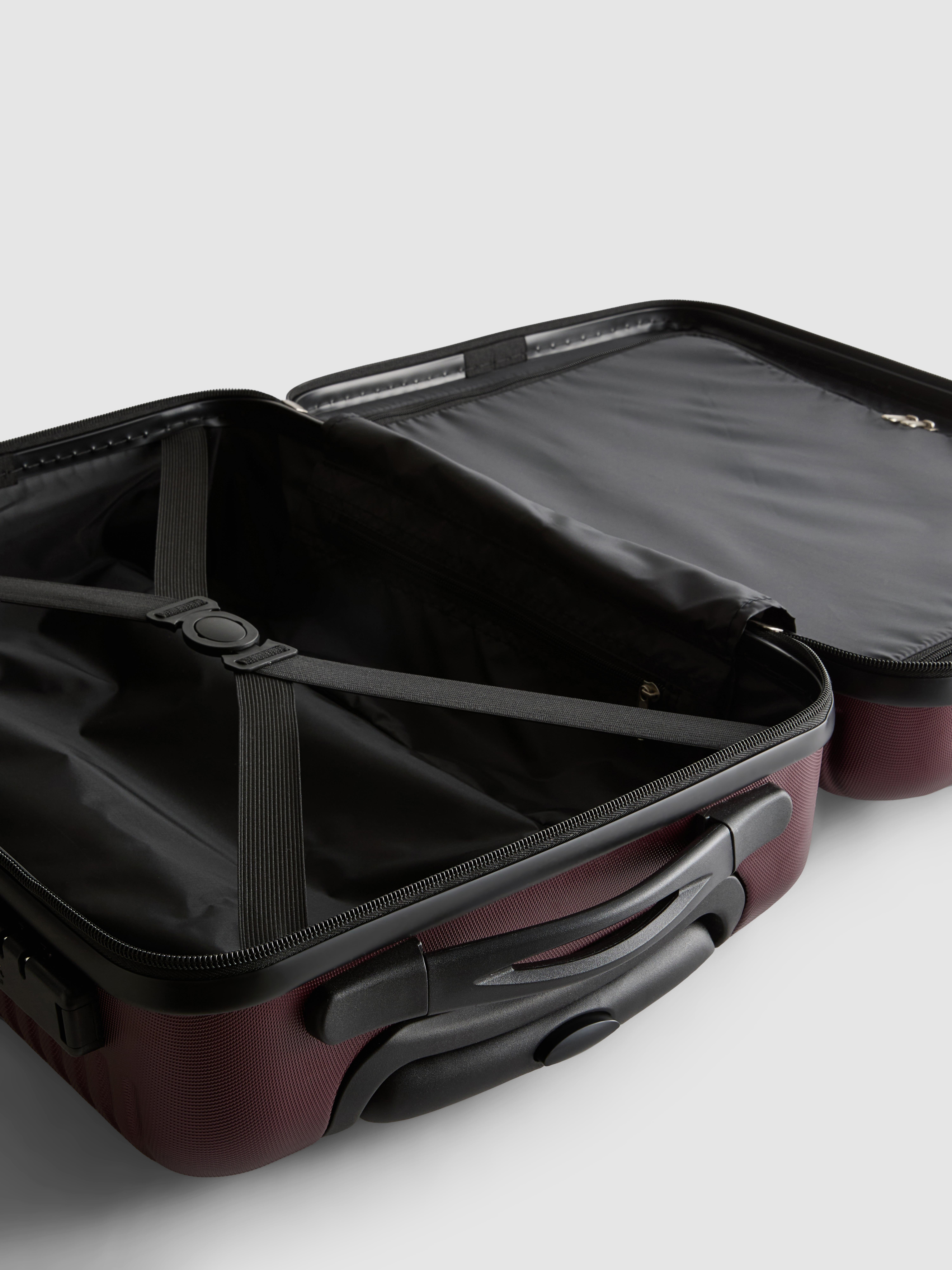 Ribbed Four-Wheel Hard Shell Suitcase