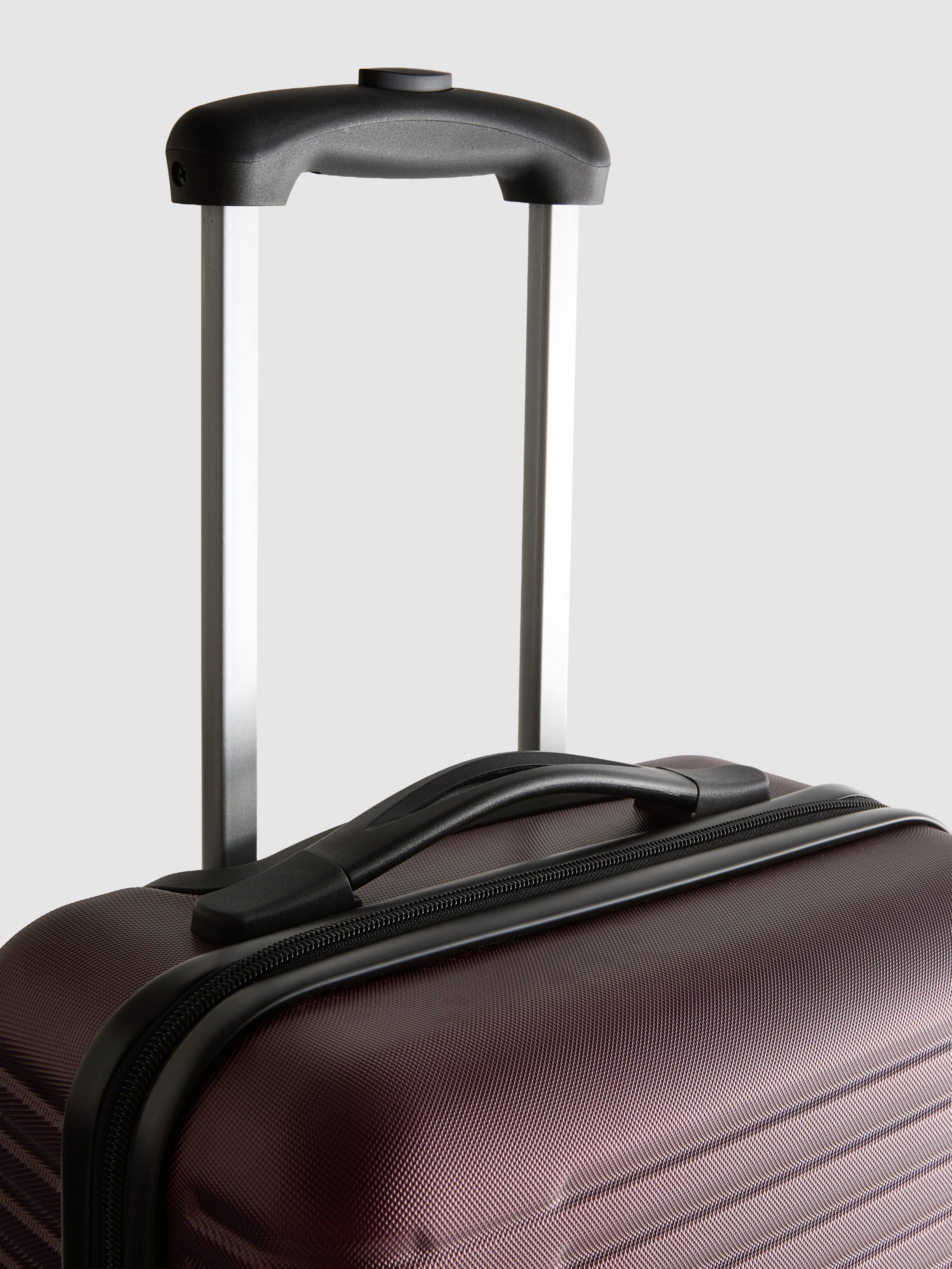 Ribbed Four-Wheel Hard Shell Suitcase