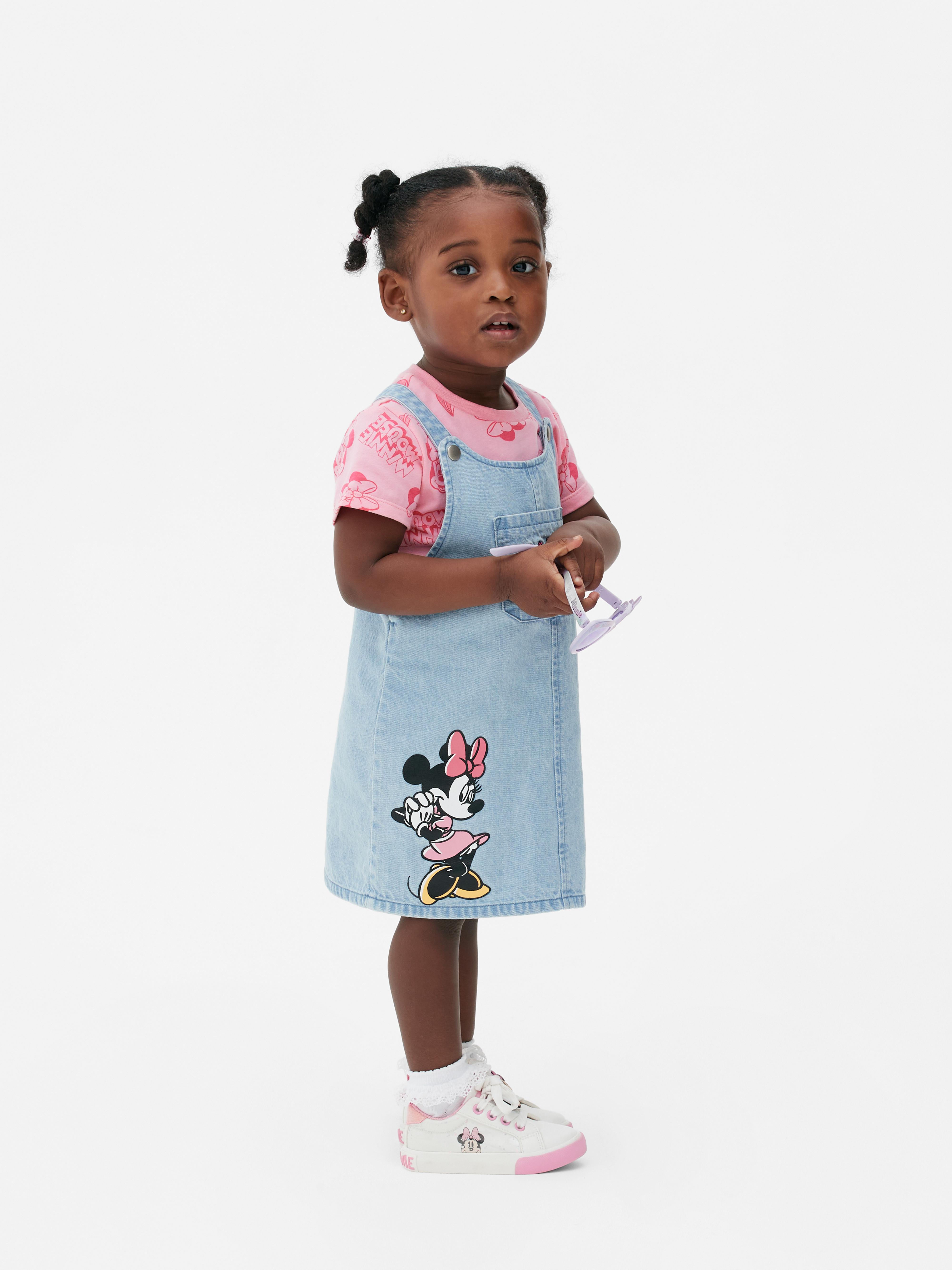 „Disney Minnie Maus und Disney Duck“ T-Shirt und Denim-Latzkleid