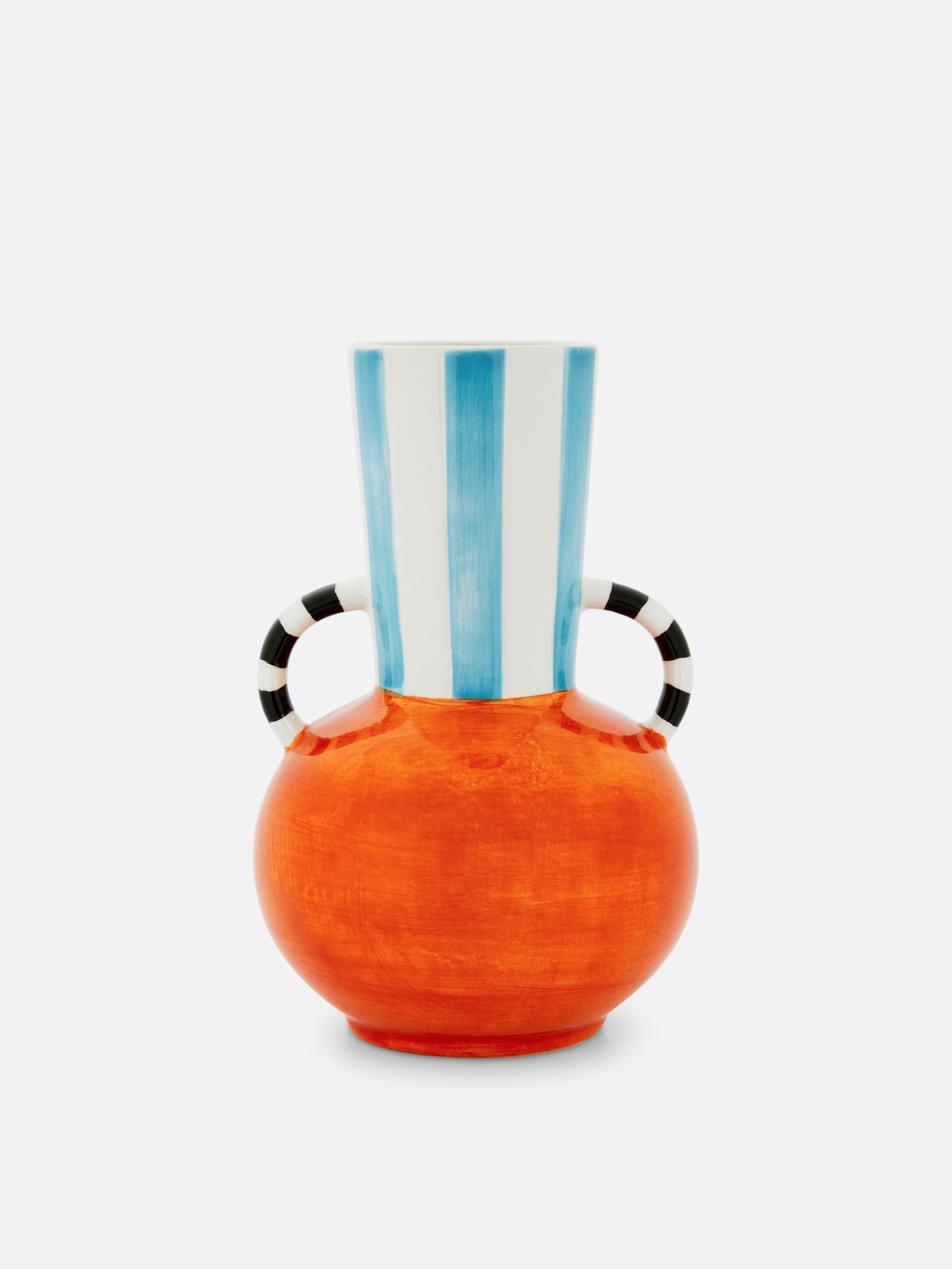 Vase mit zweifarbigen Streifen