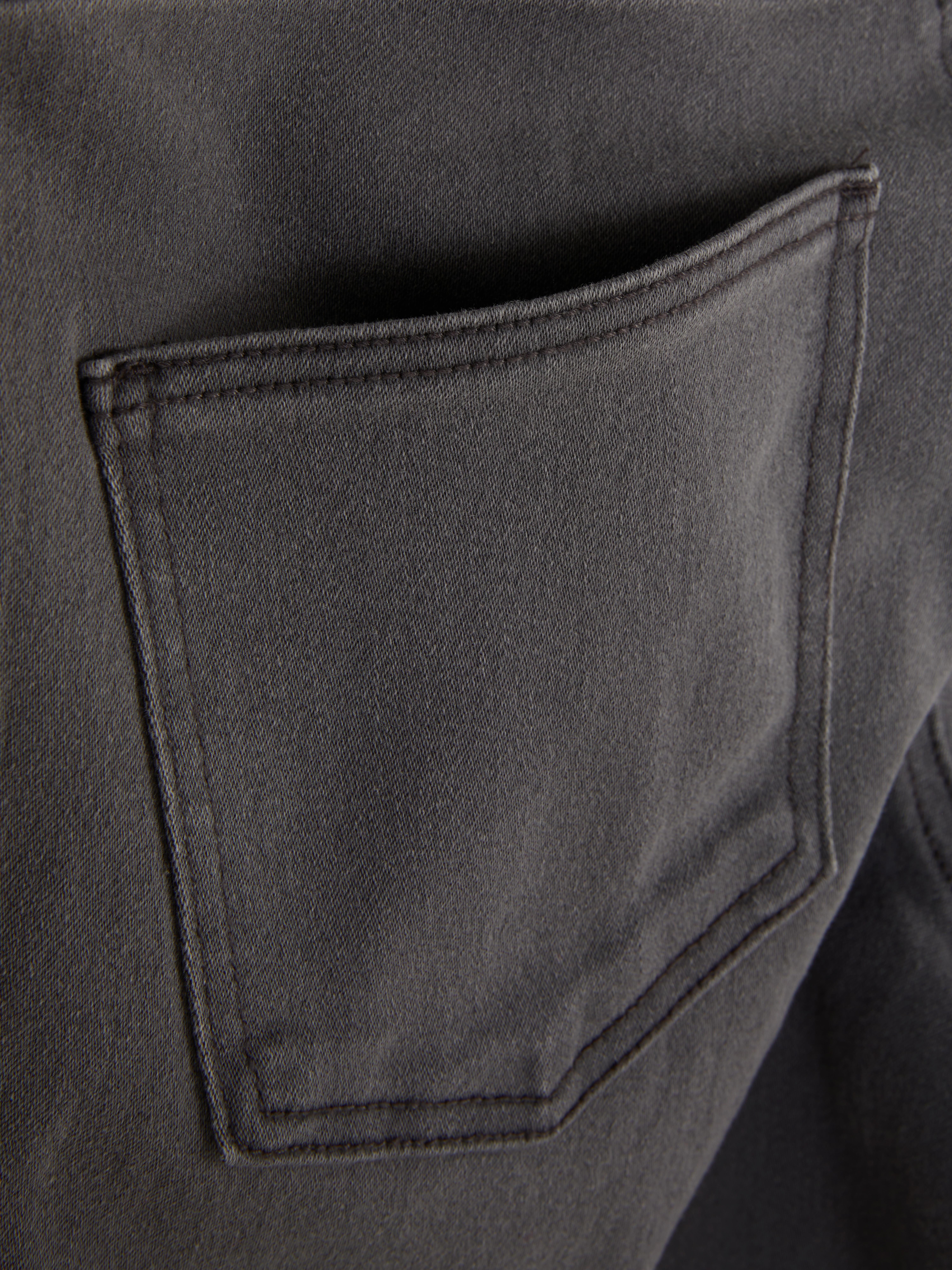 Essential Mid-Rise Skinny Jeans | Regular