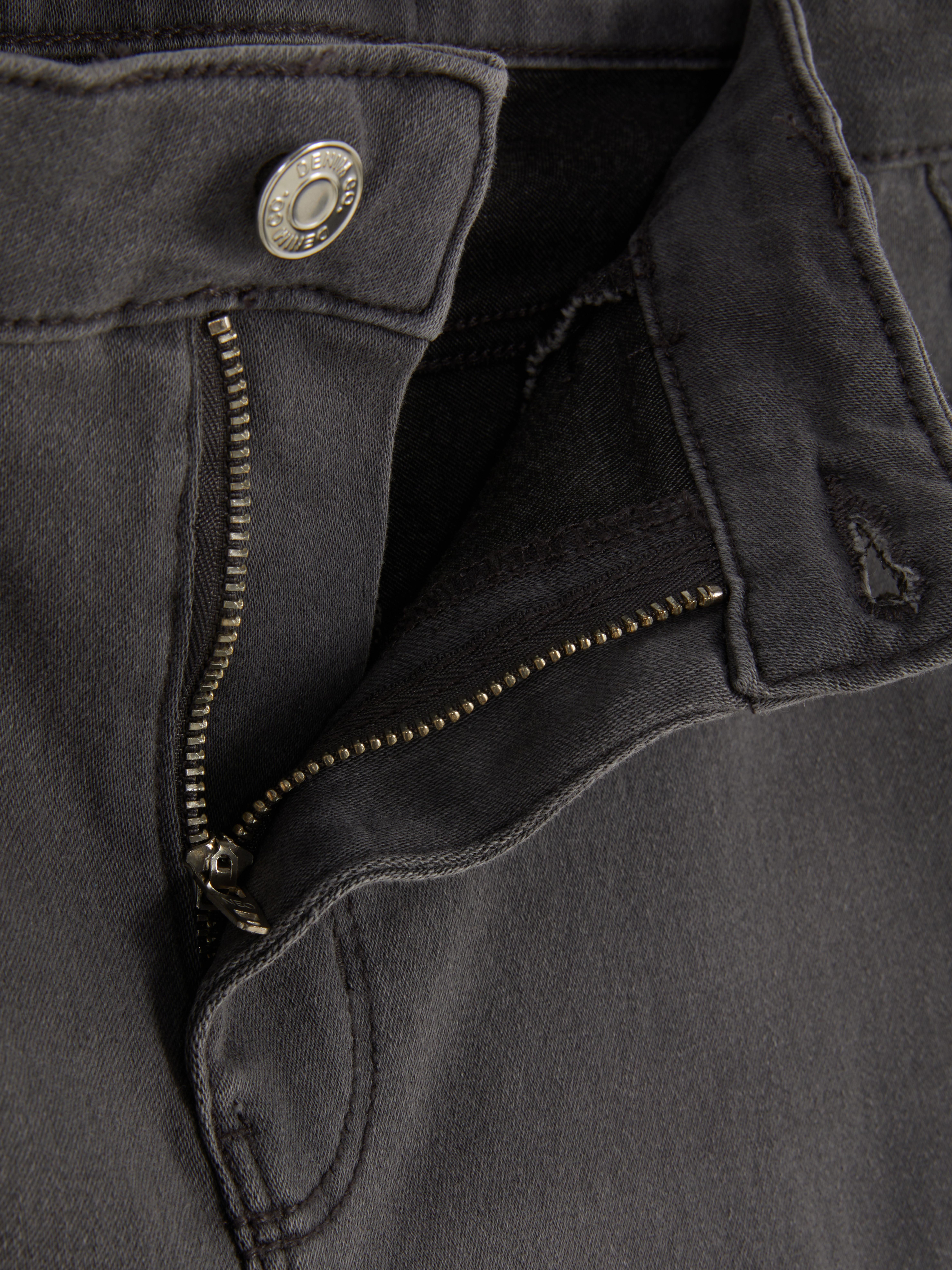 Essential Mid-Rise Skinny Jeans | Regular