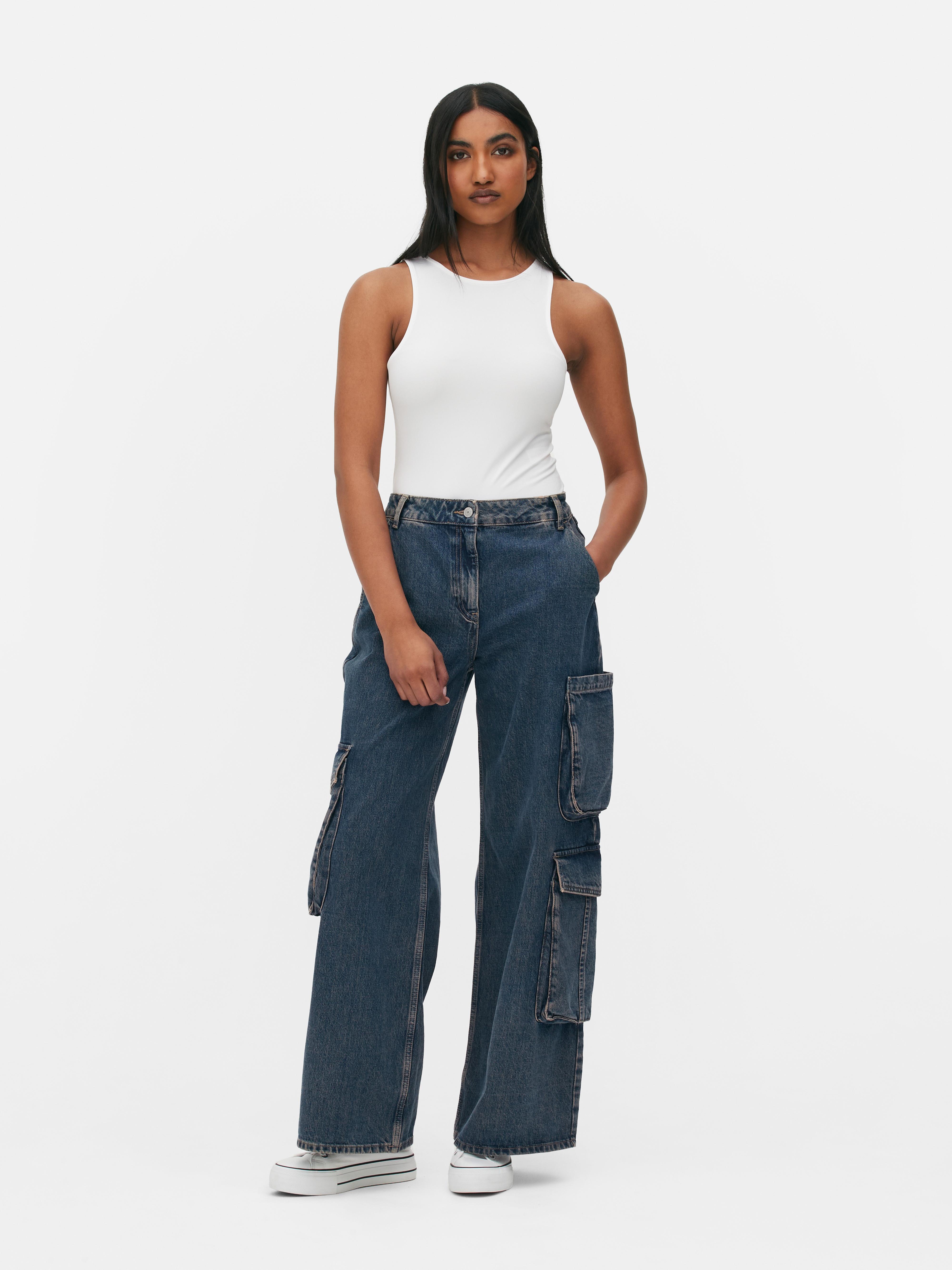 Loose-Fit Cargo Jeans