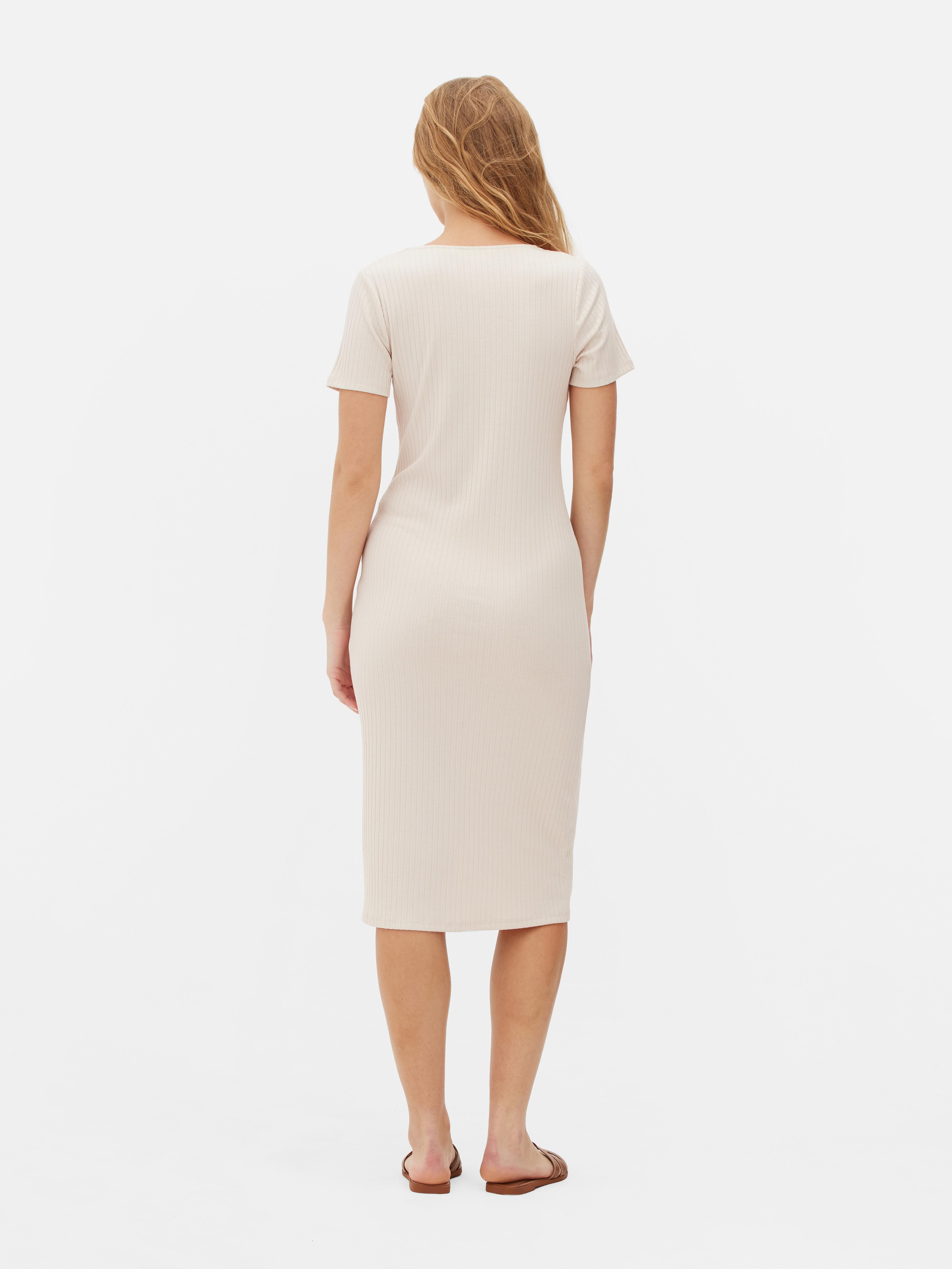 Přiléhavé žebrované midišaty