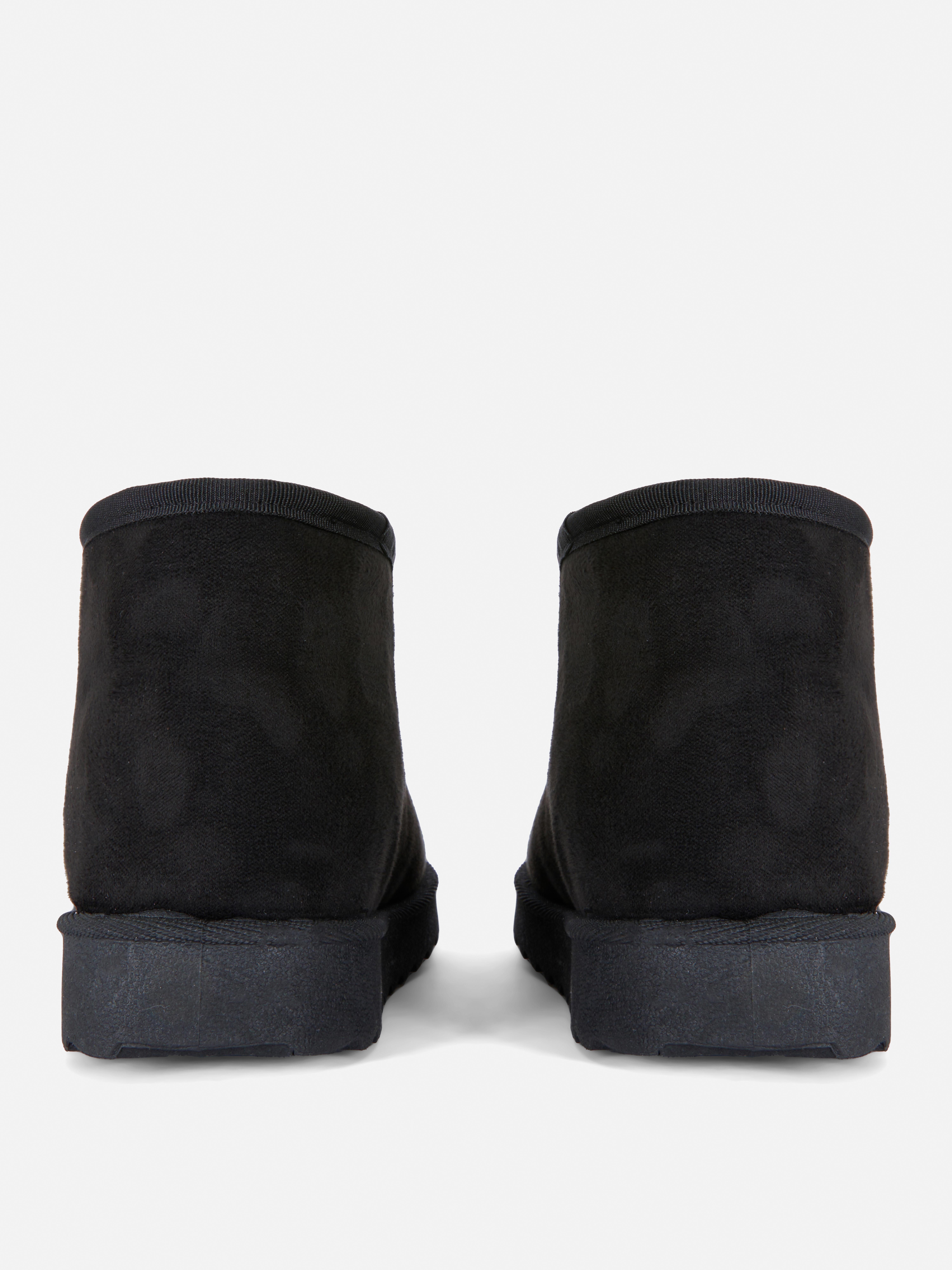 Botins imitação camurça