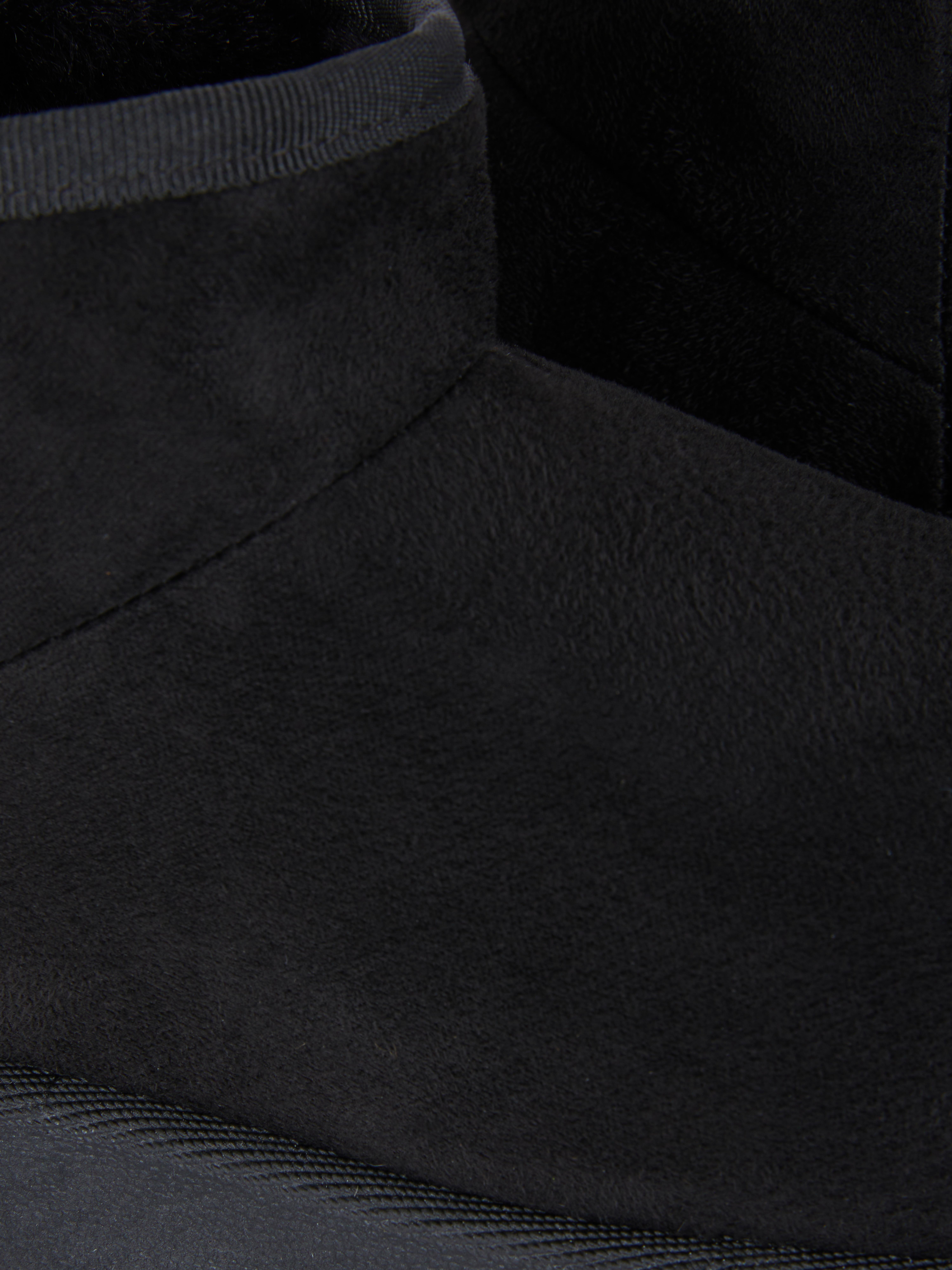 Botins imitação camurça