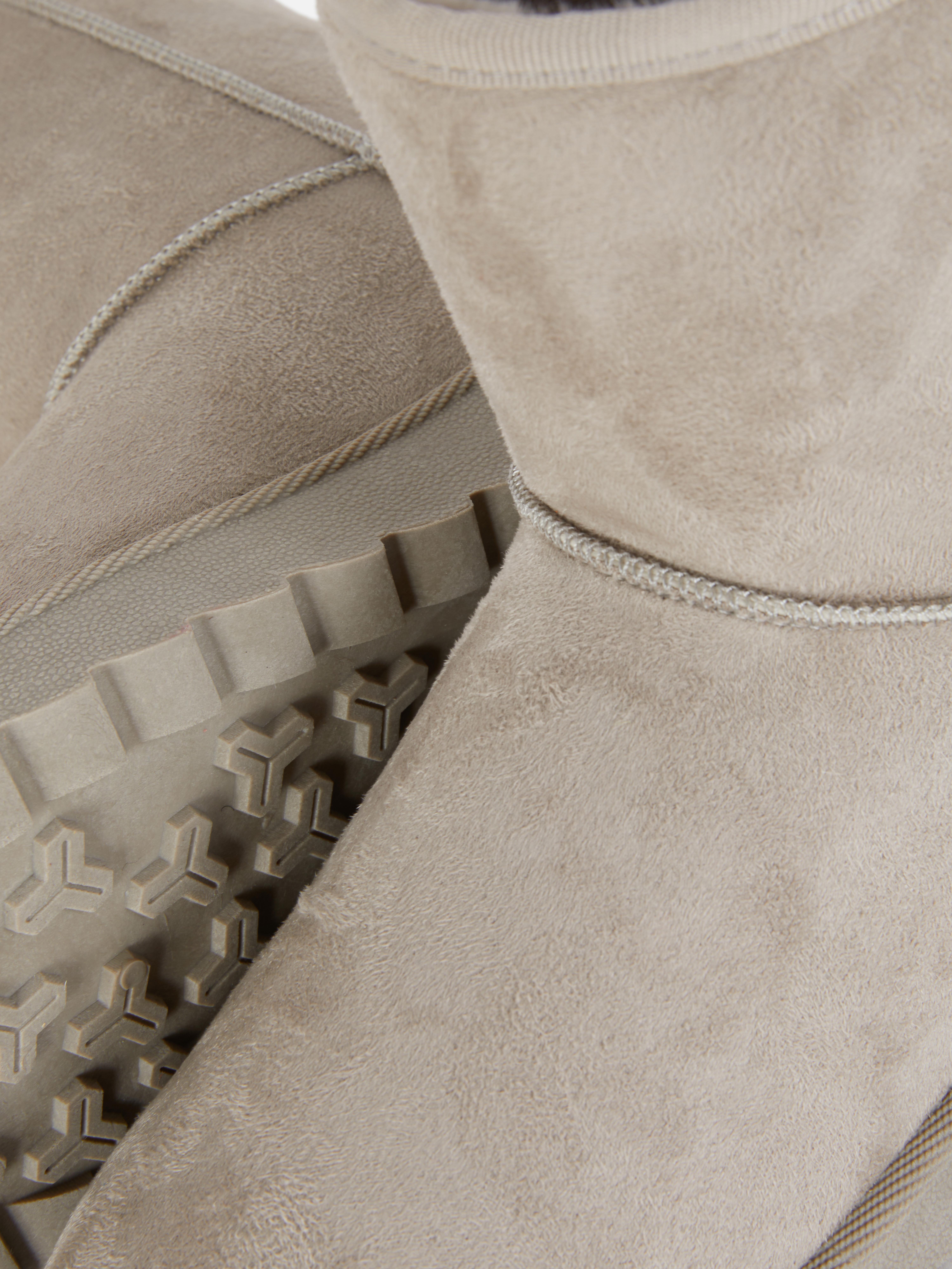 Bottines en daim synthétique