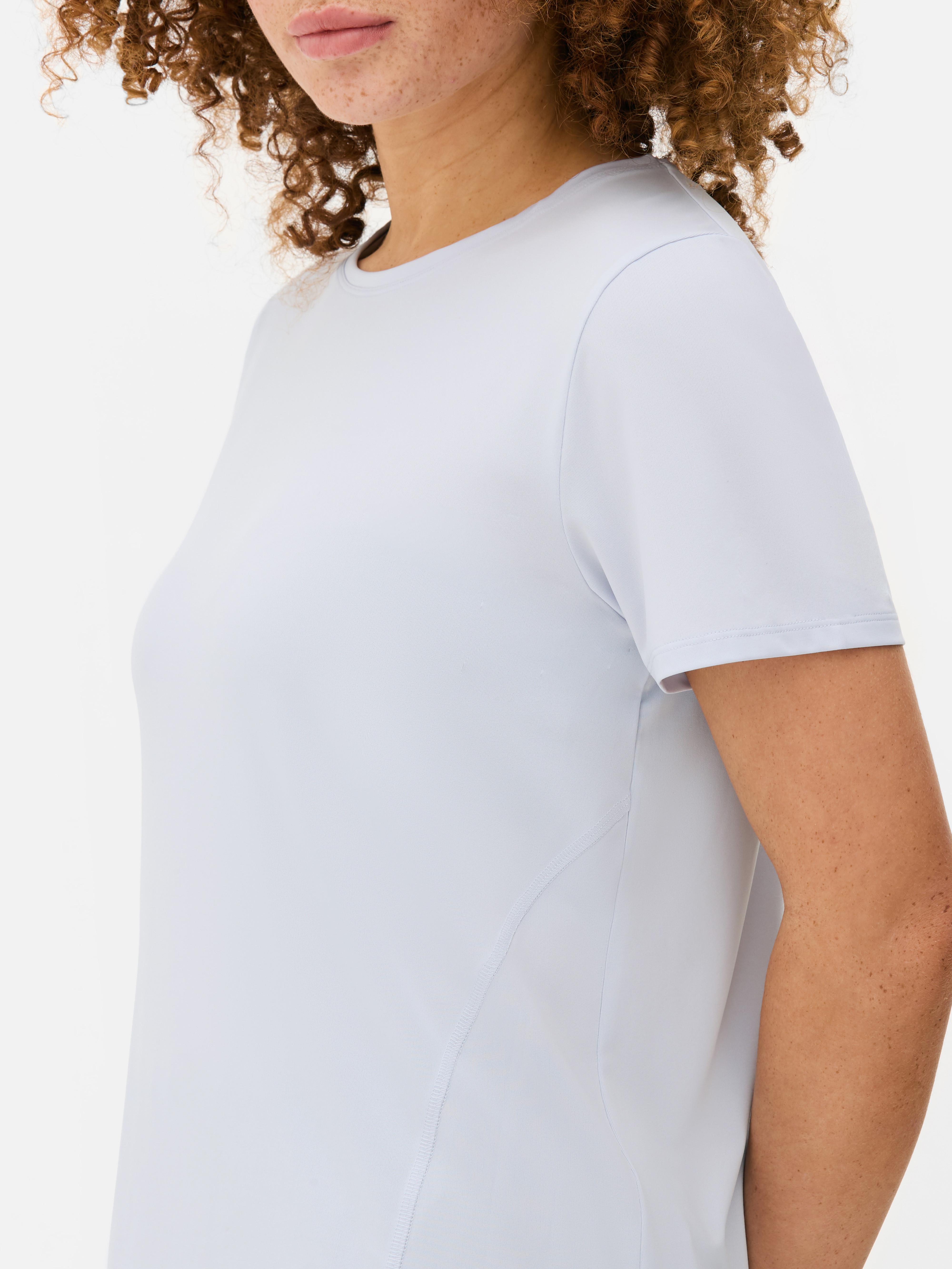 Camiseta deportiva de cuello redondo