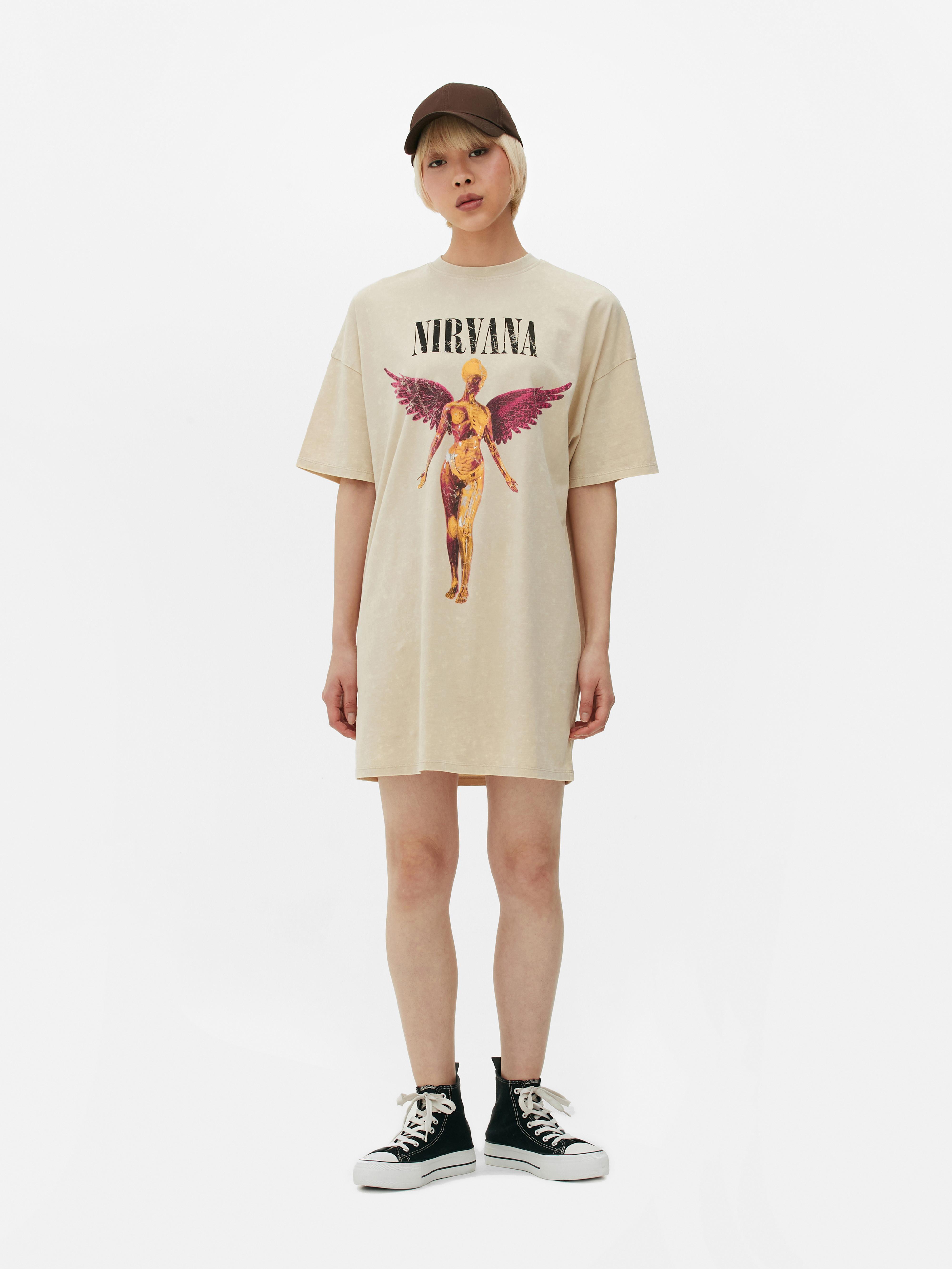 Robe t shirt nirvana sale