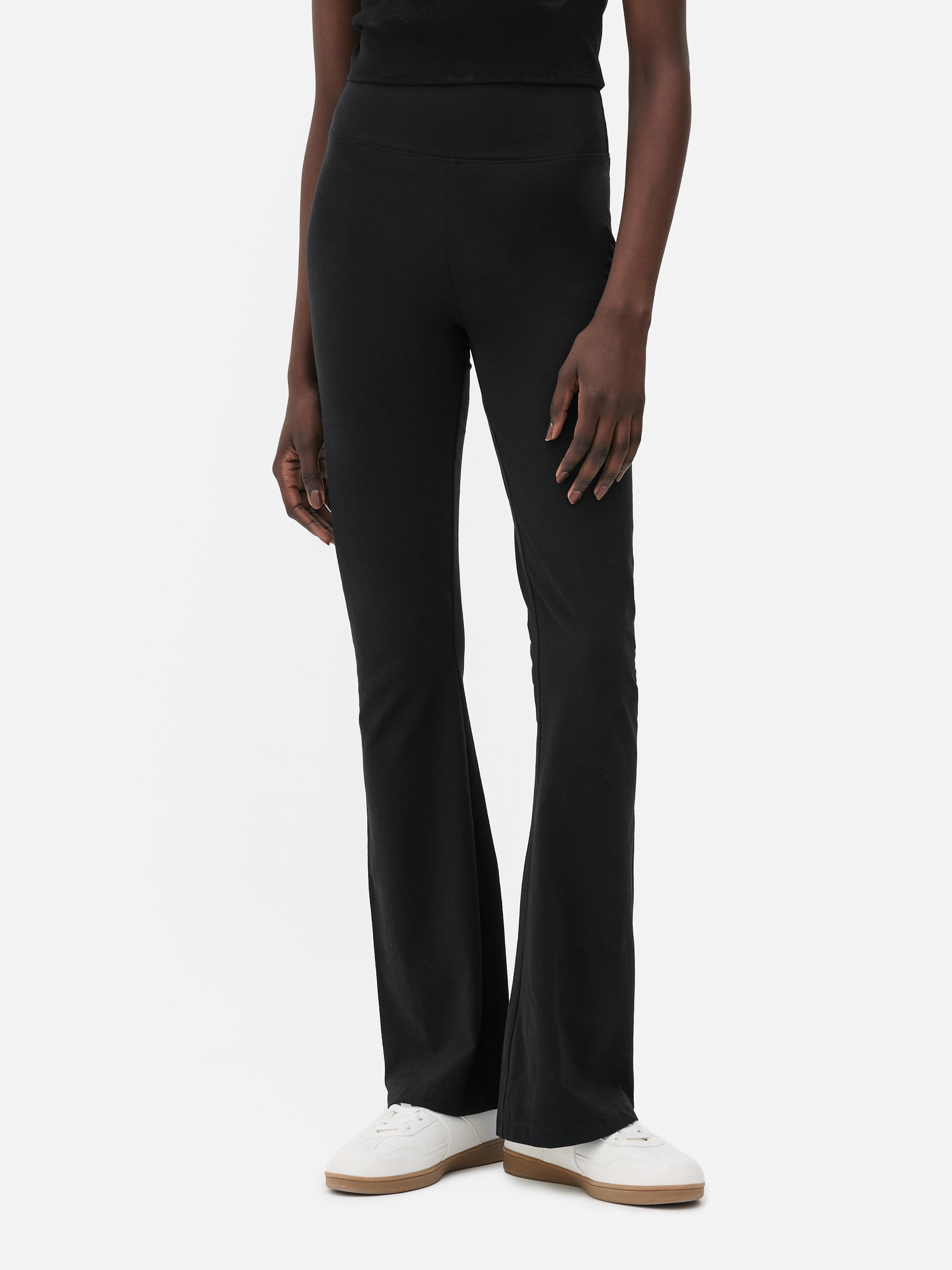 Legging met hoge taille en wijd uitlopende pijpen