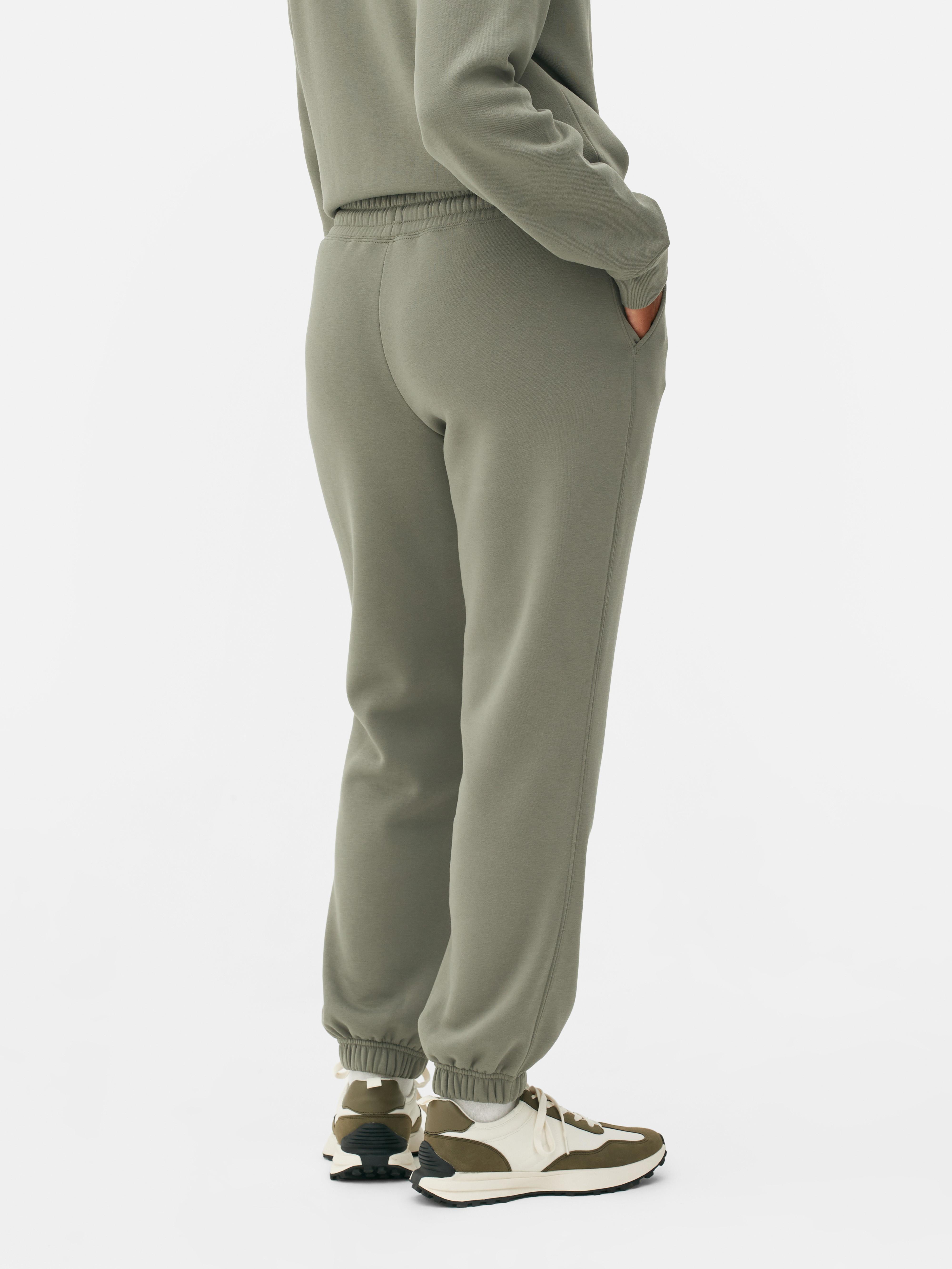 Pantaloni casual esențiali cu croială clasică