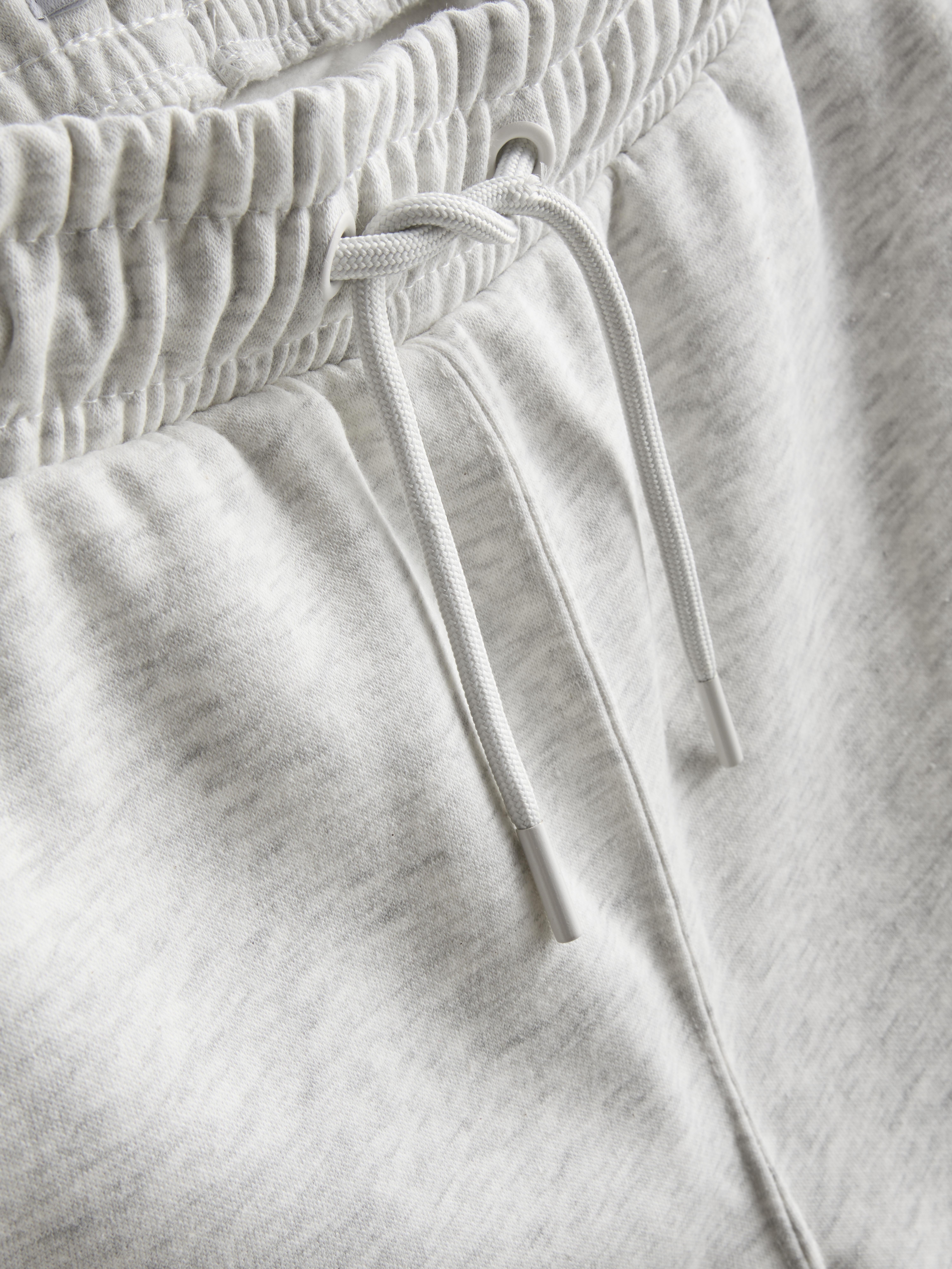 Spodnie dresowe z elastyczną talią i ściągaczami