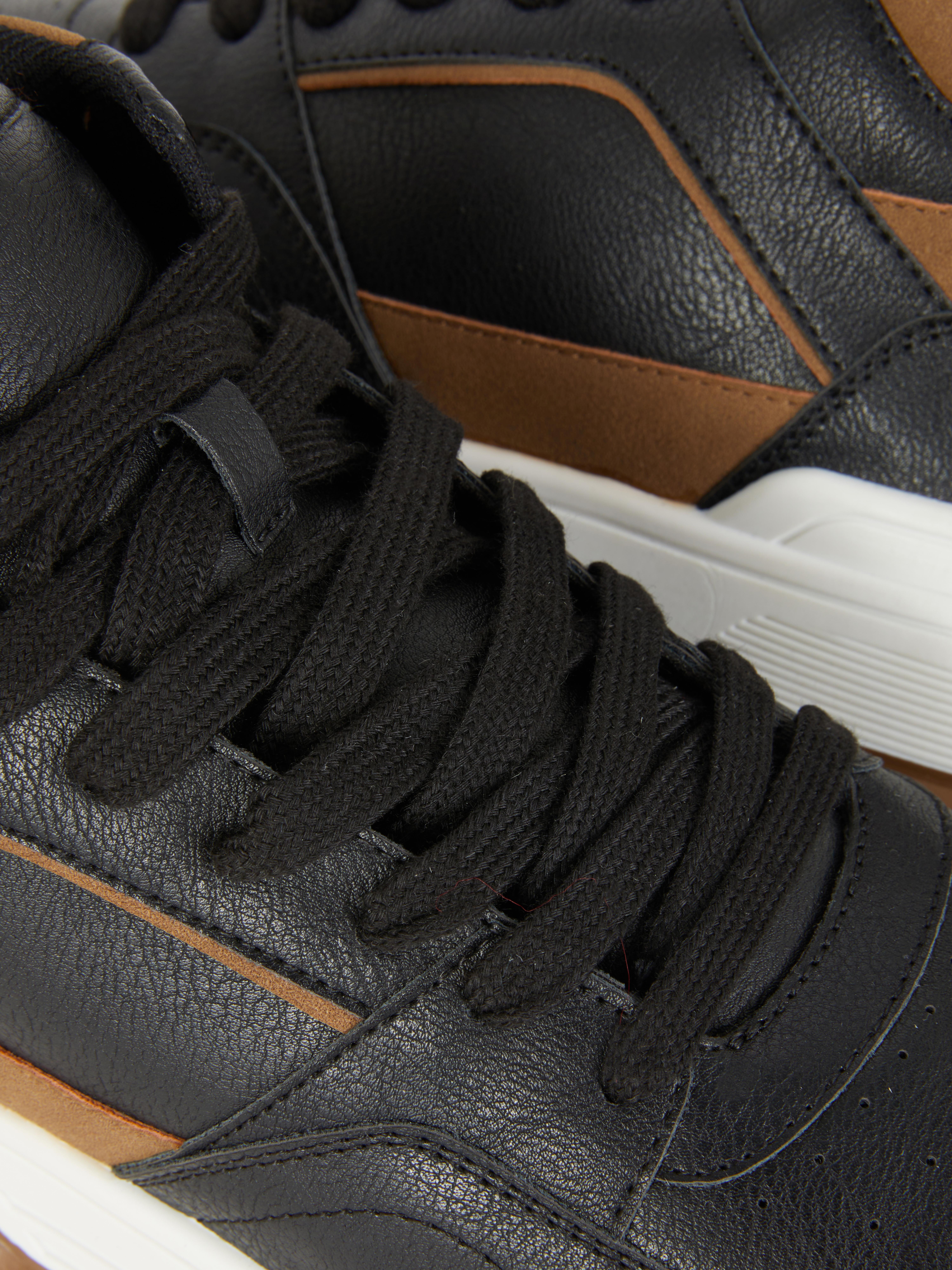 High-Top-Sneaker mit Einsätzen