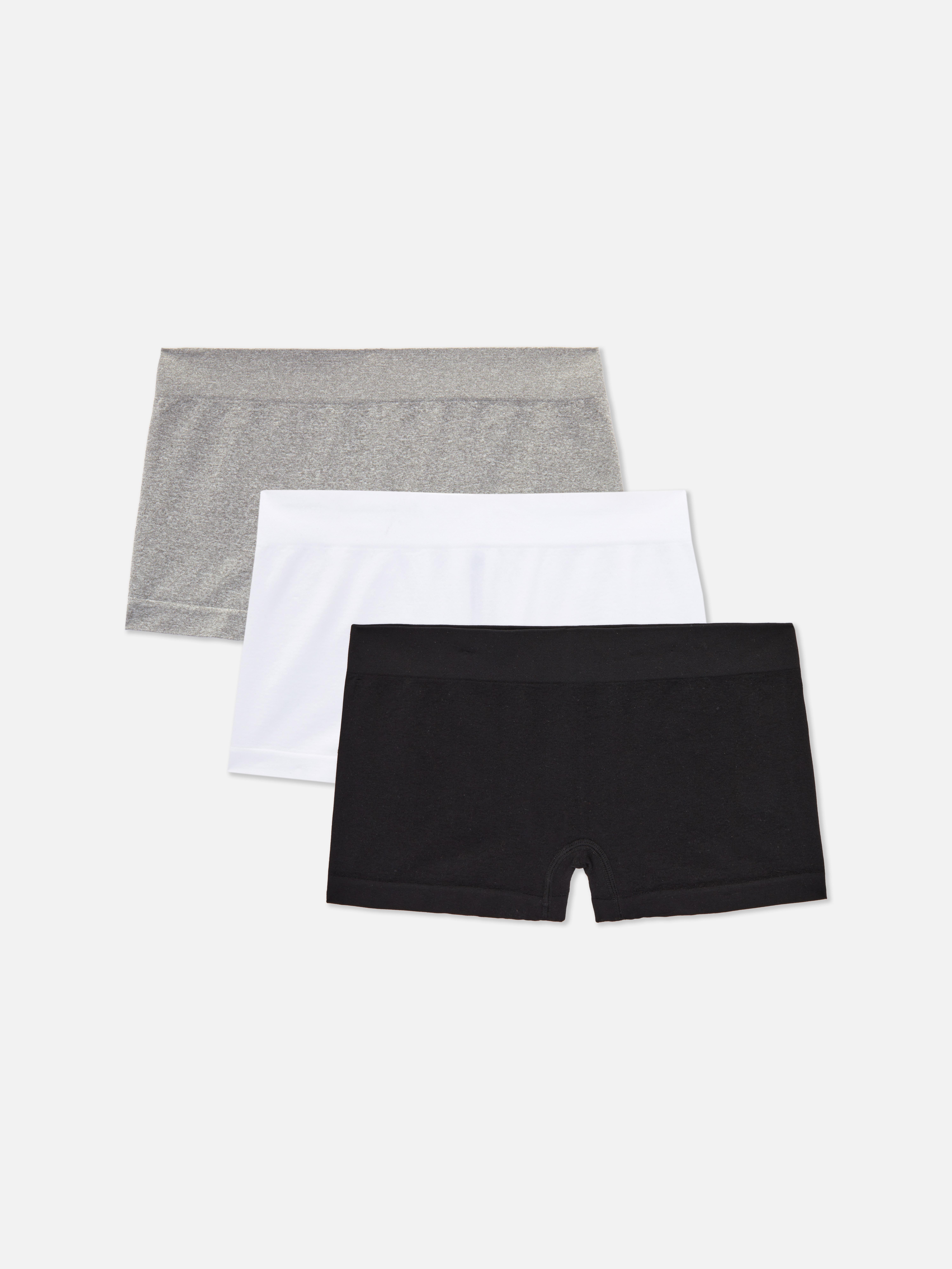 3pk Seamless Boyshort Boxer Briefs This multipack of tonal boyshorts are a perfect seamless, comfy and casual foundation for your everyday outfit!