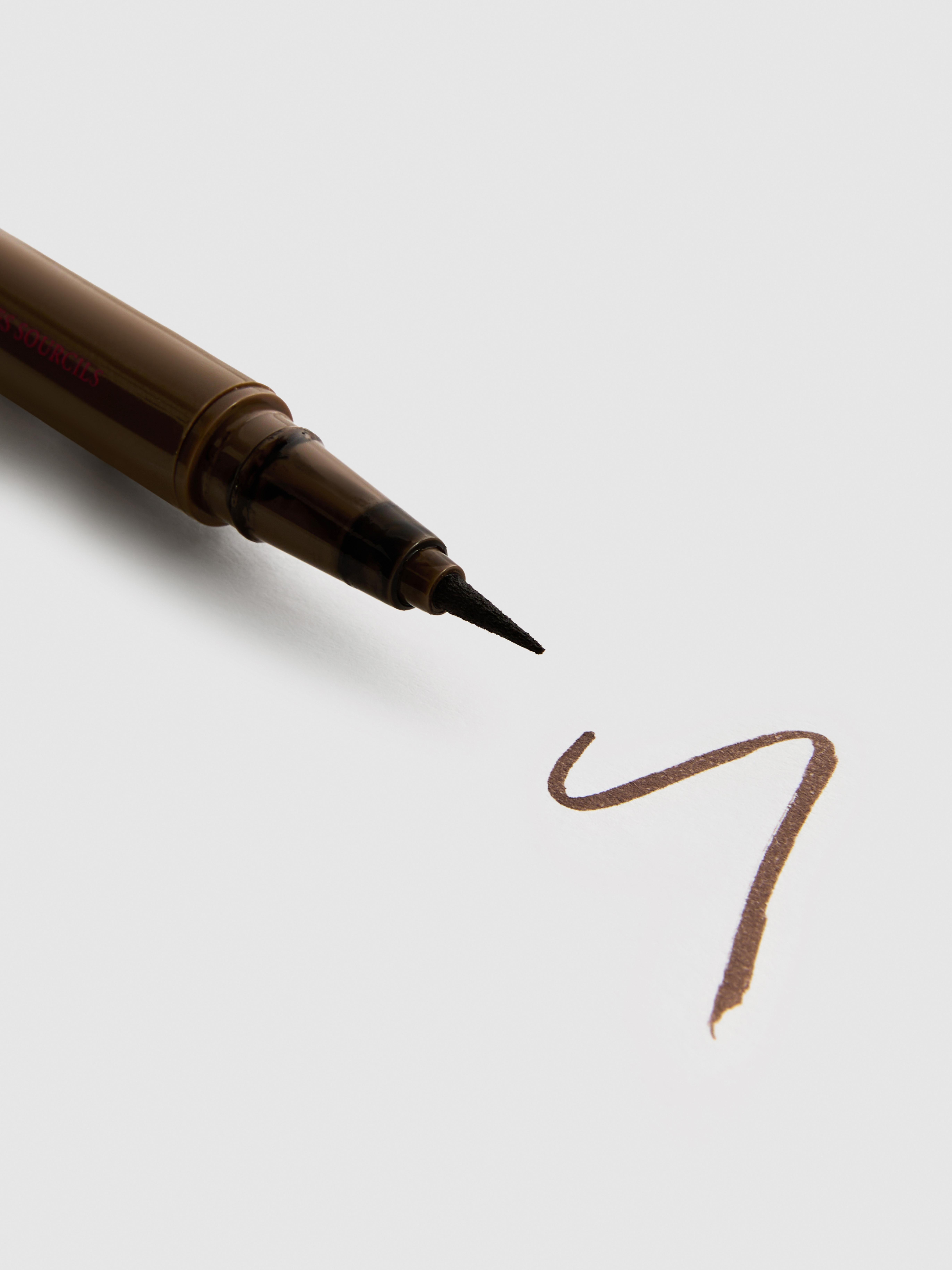 PS... szemöldökfestő toll