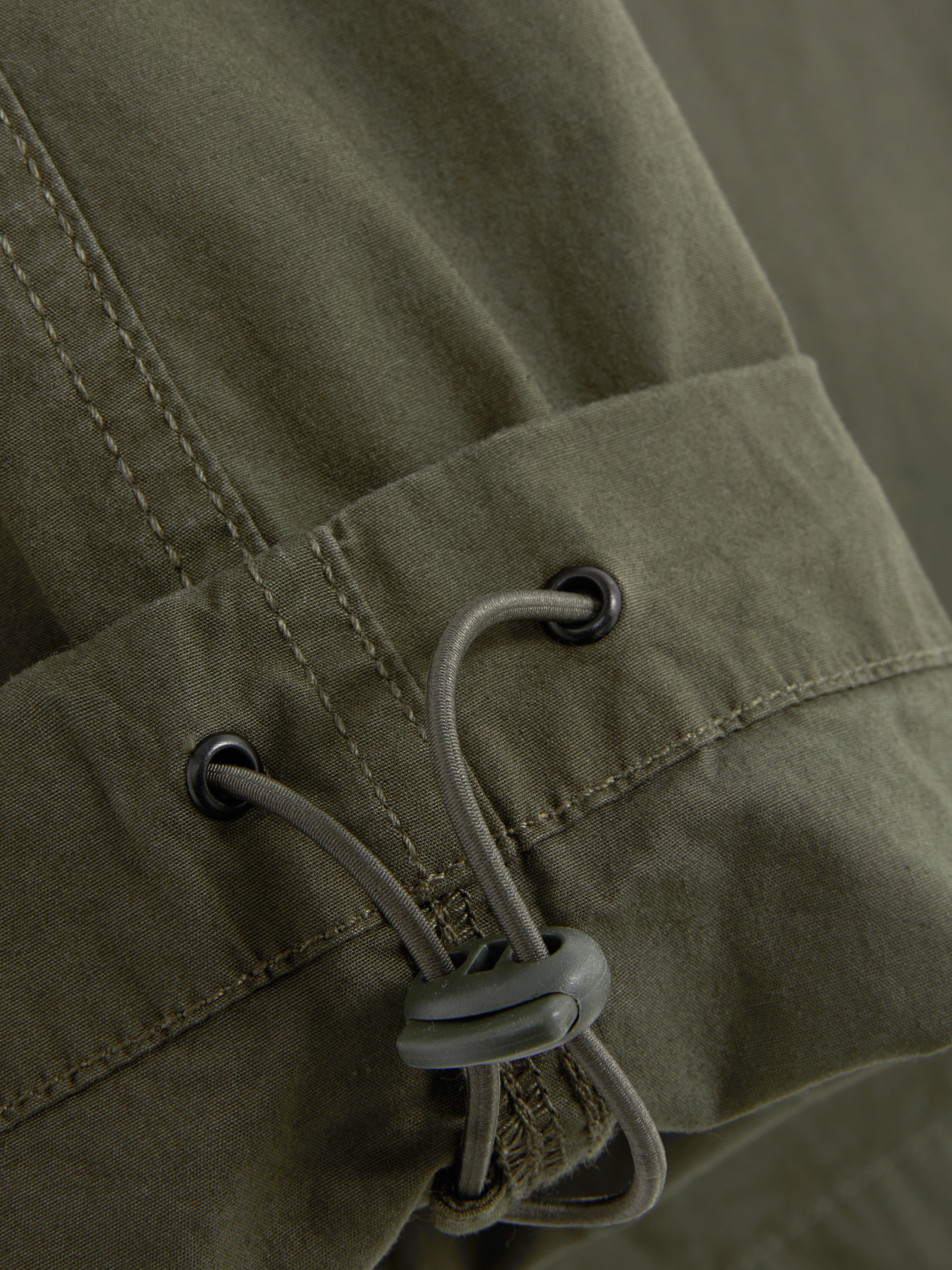 Pantaloni cargo classici