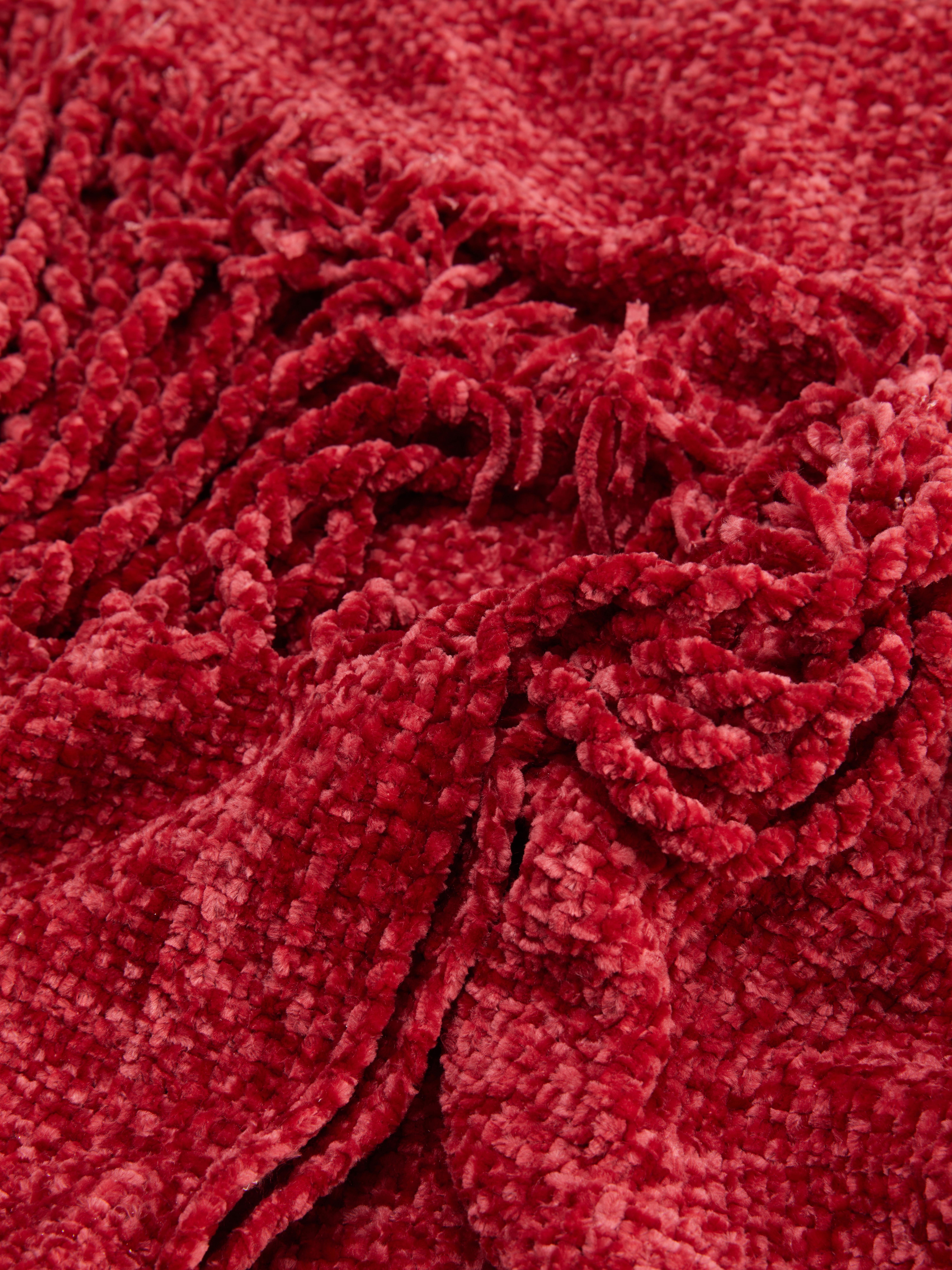 Small Chenille Texture Tassel Throw