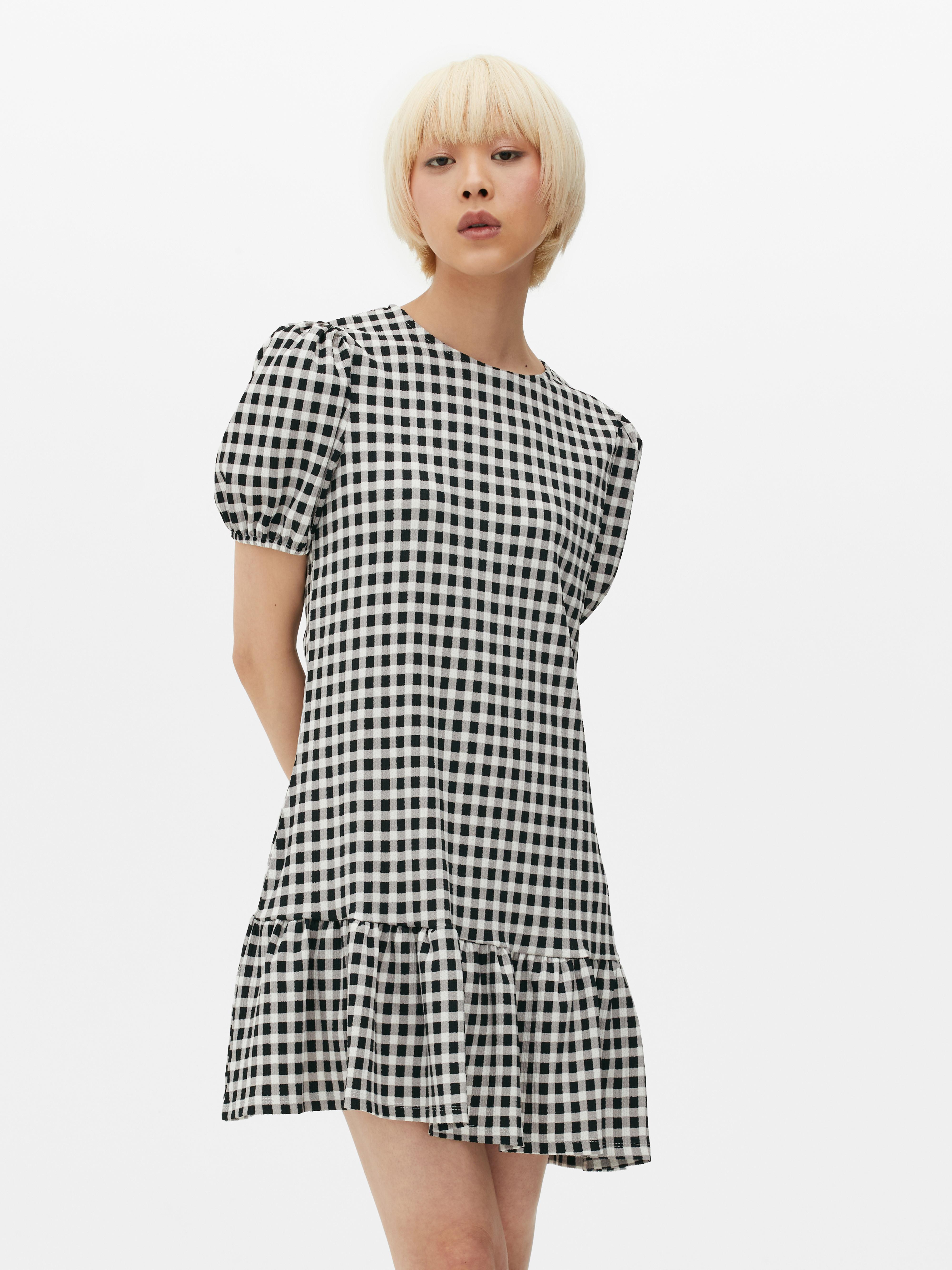 Rochie mini cu mâneci bufante și textură încrețită