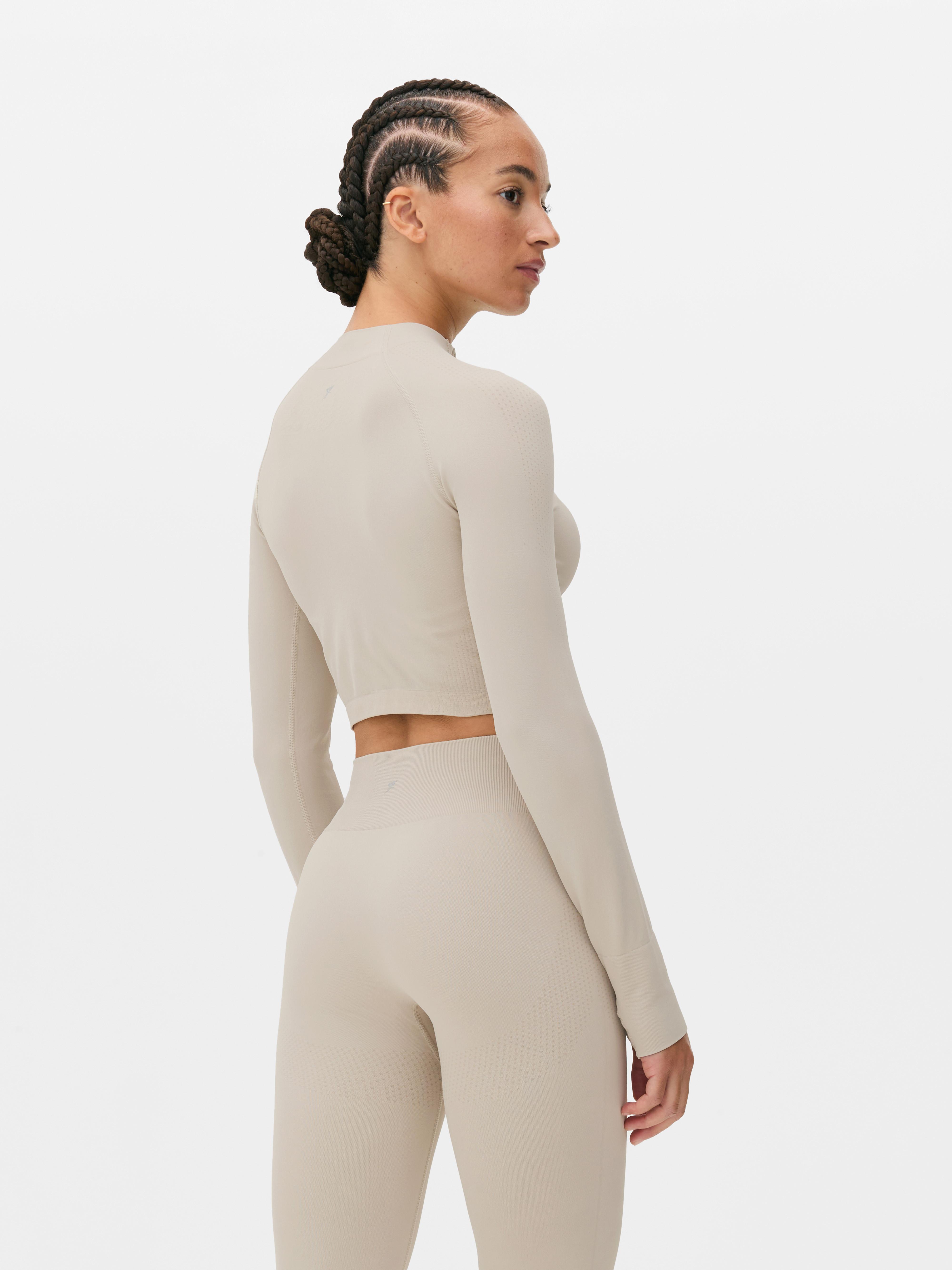 Seamless Contour Long Sleeve Gym Top