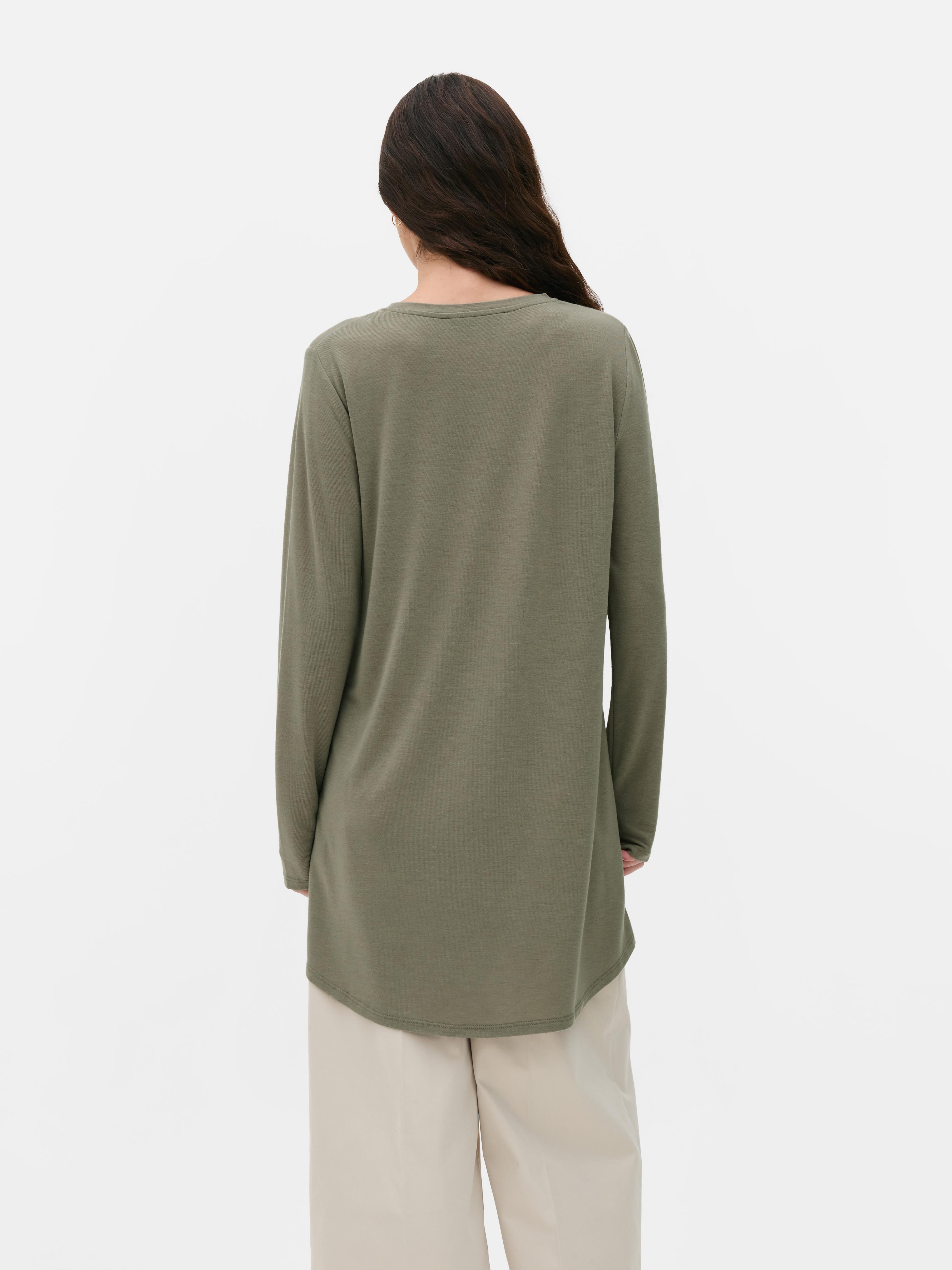 Žebrovaný top s prohnutým lemem a dlouhým rukávem