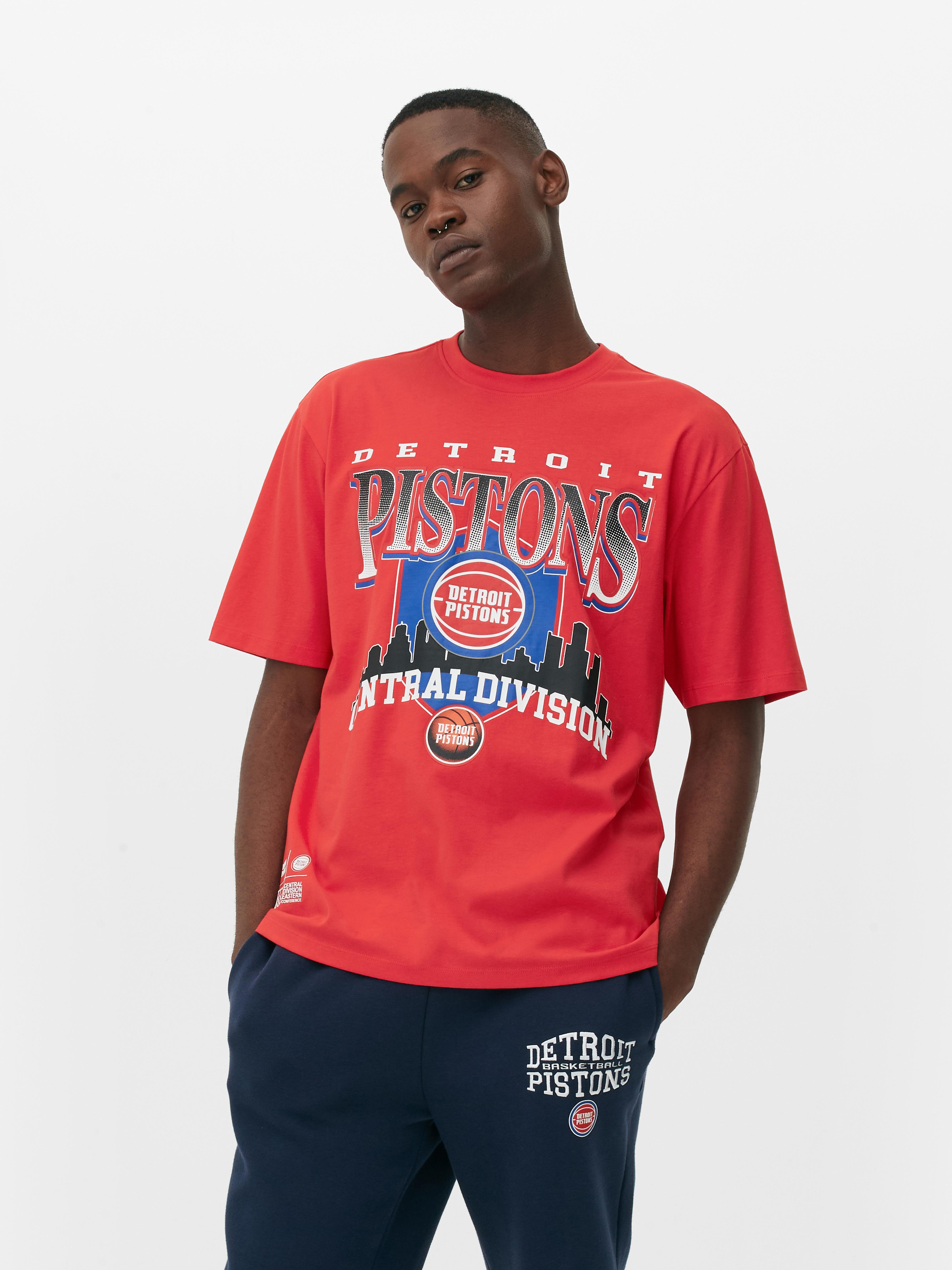 Pistons t shirt clearance