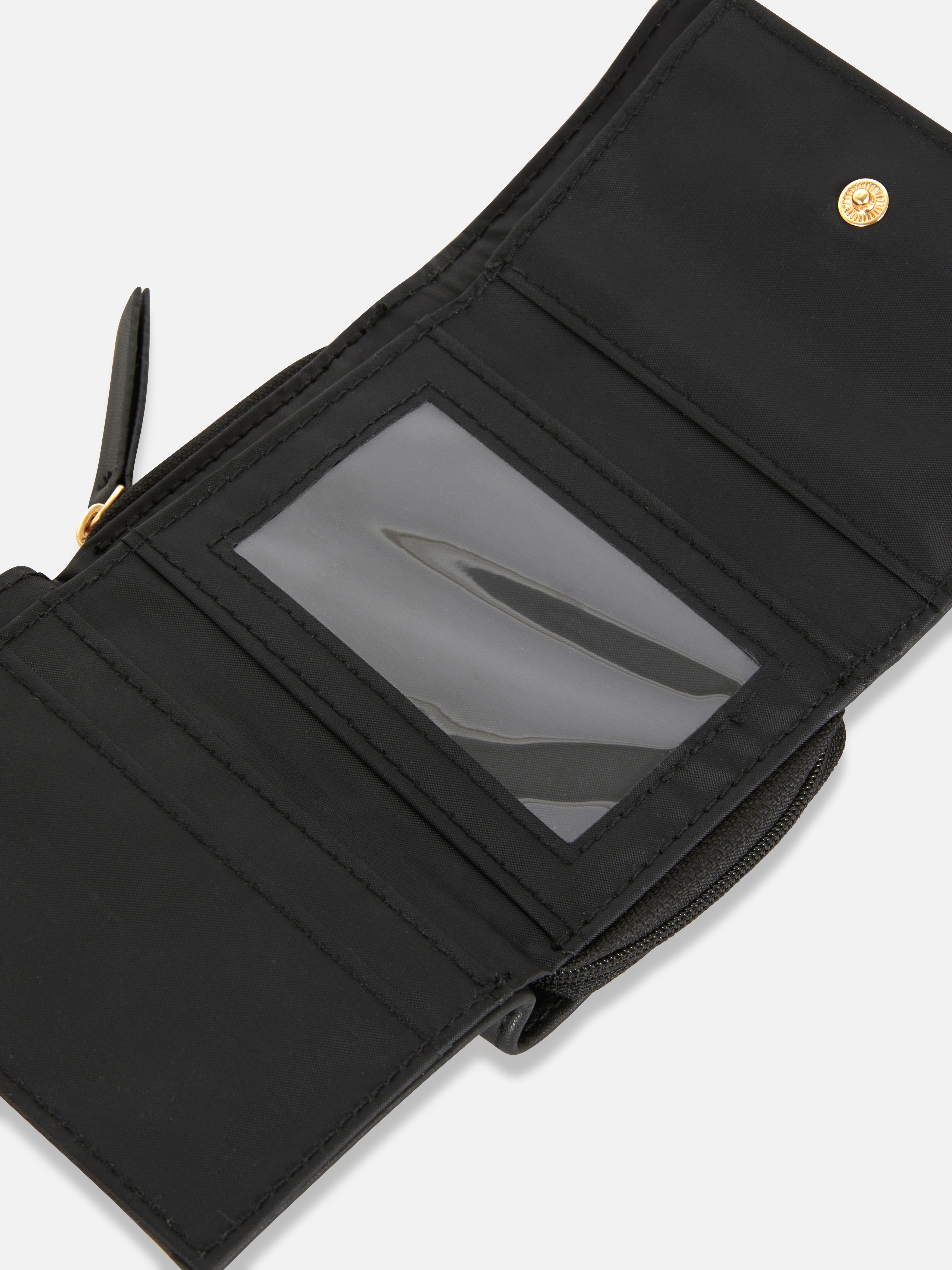 Medium Chain Detail Purse