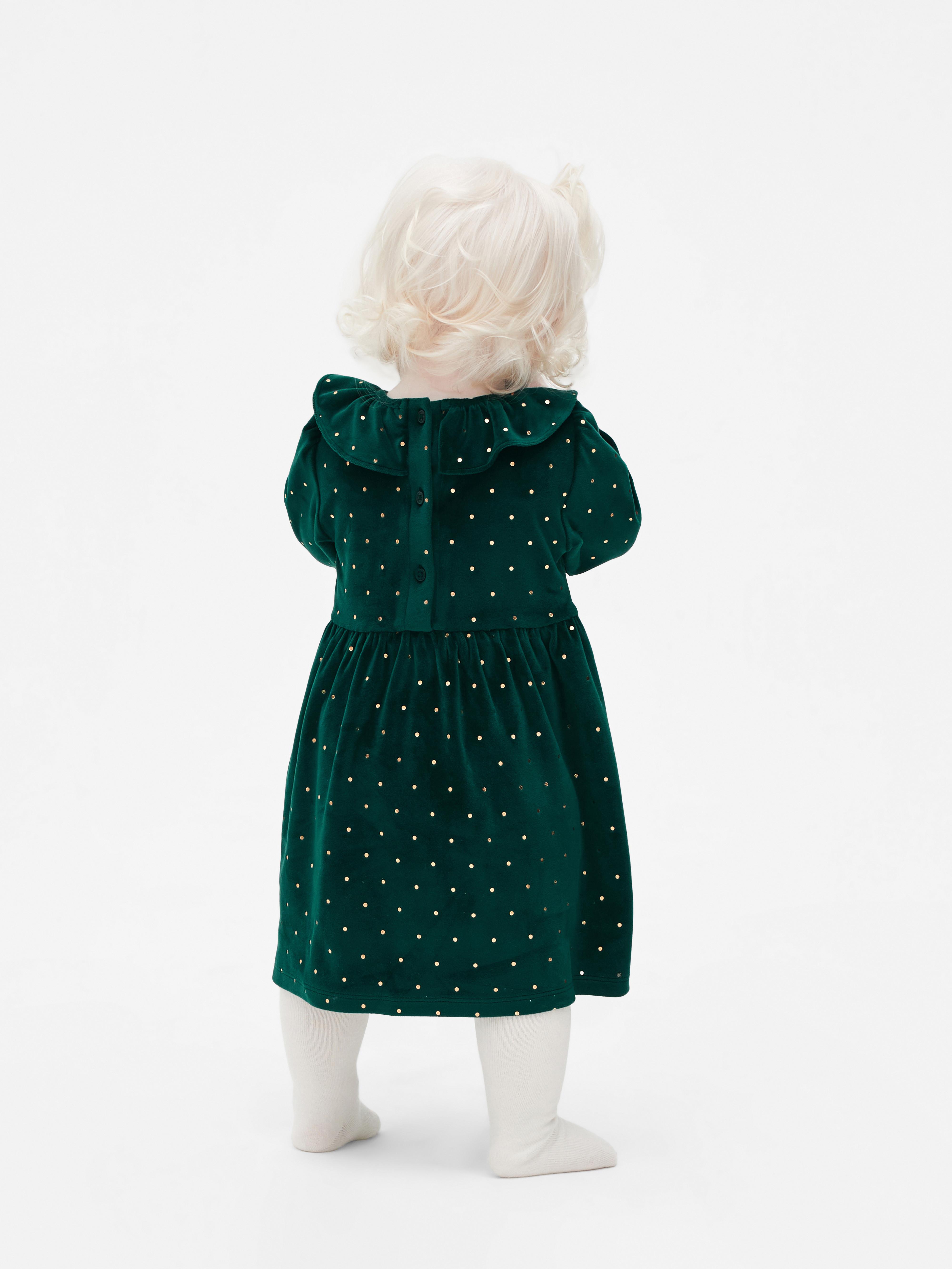 Green velvet dress primark hotsell