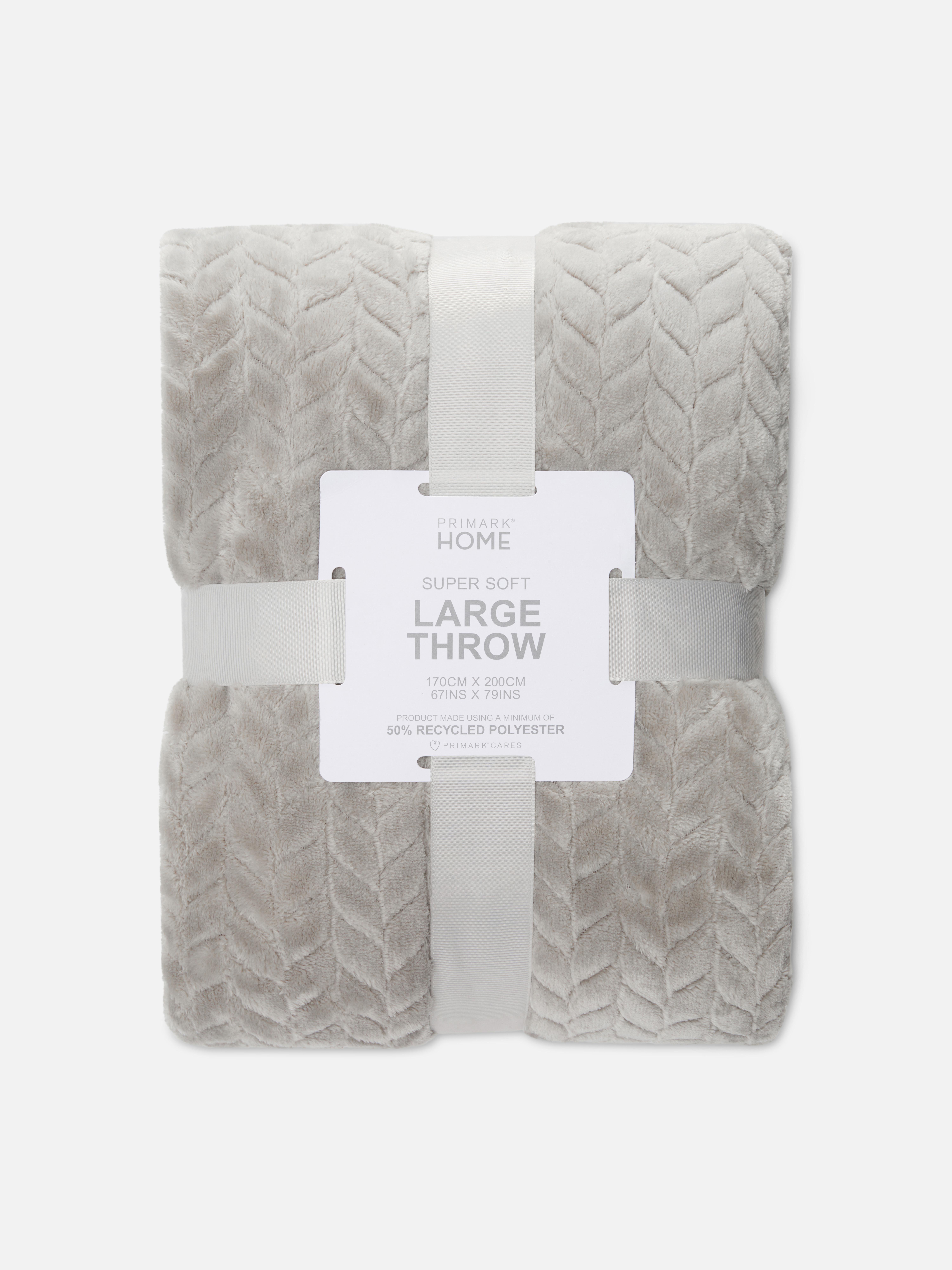 Super Soft Cable Knit Texture Throw