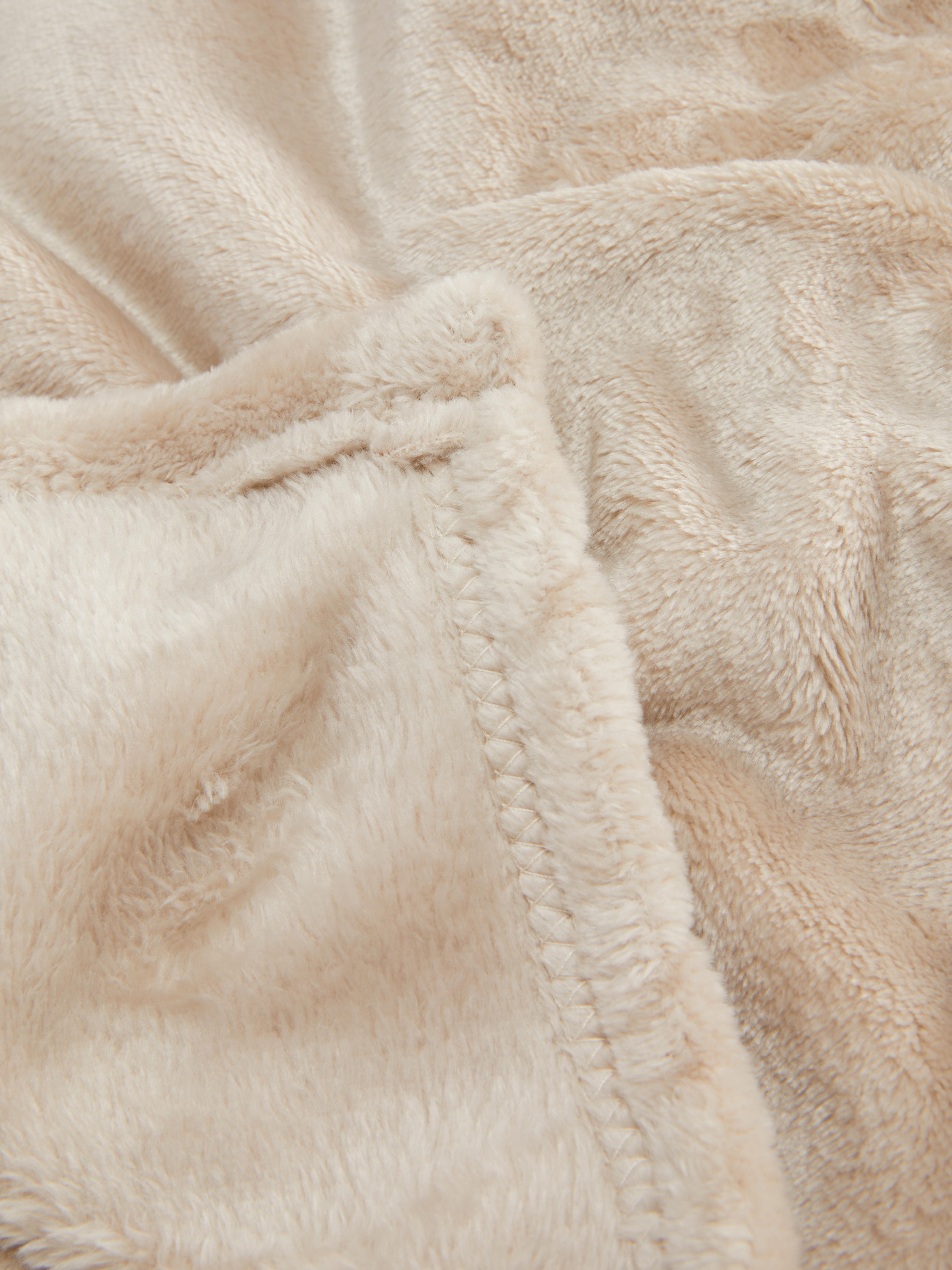 Super Soft Small Plush Throw