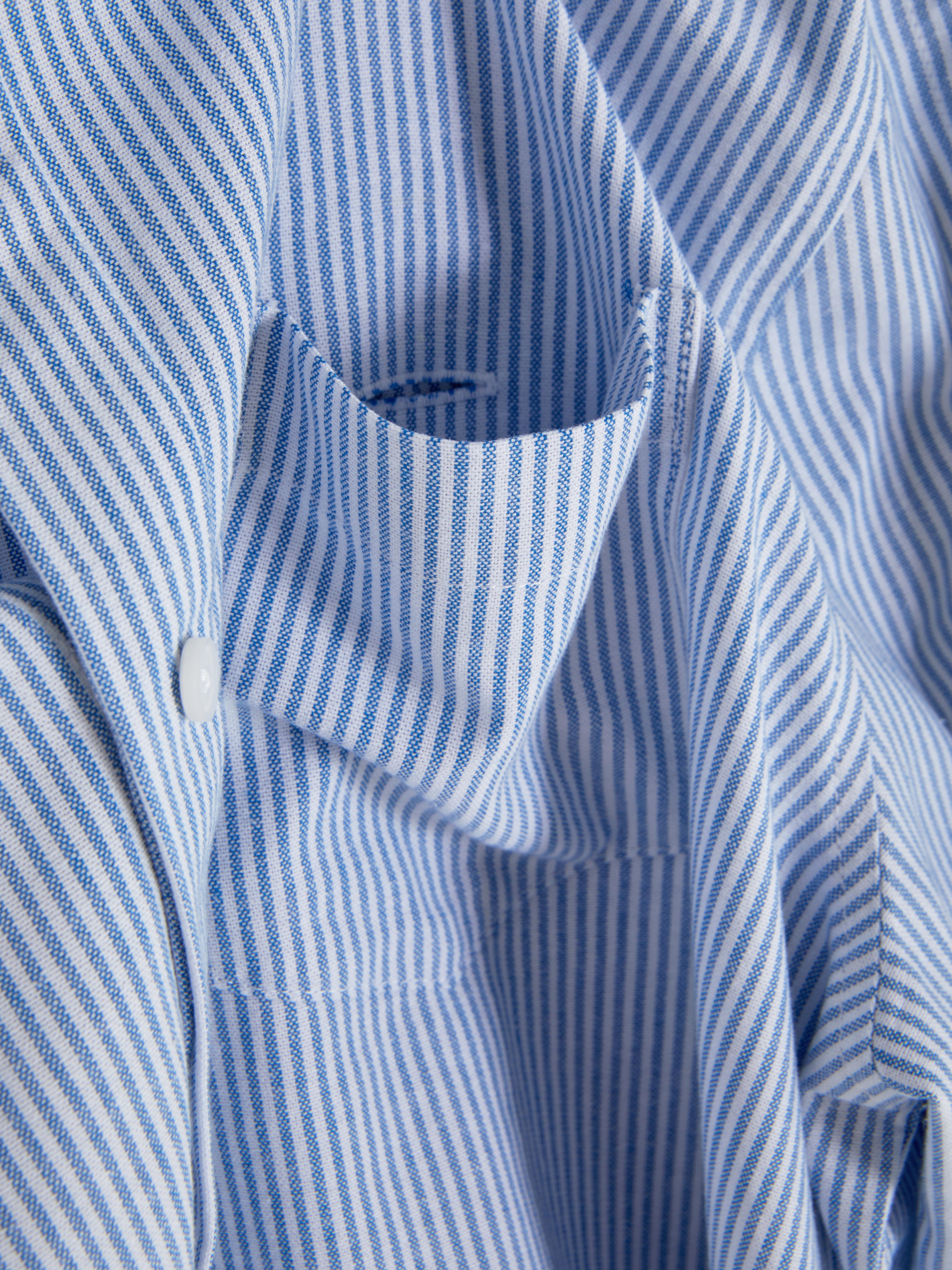 Camisa Oxford riscas cadeira de rodas adaptável