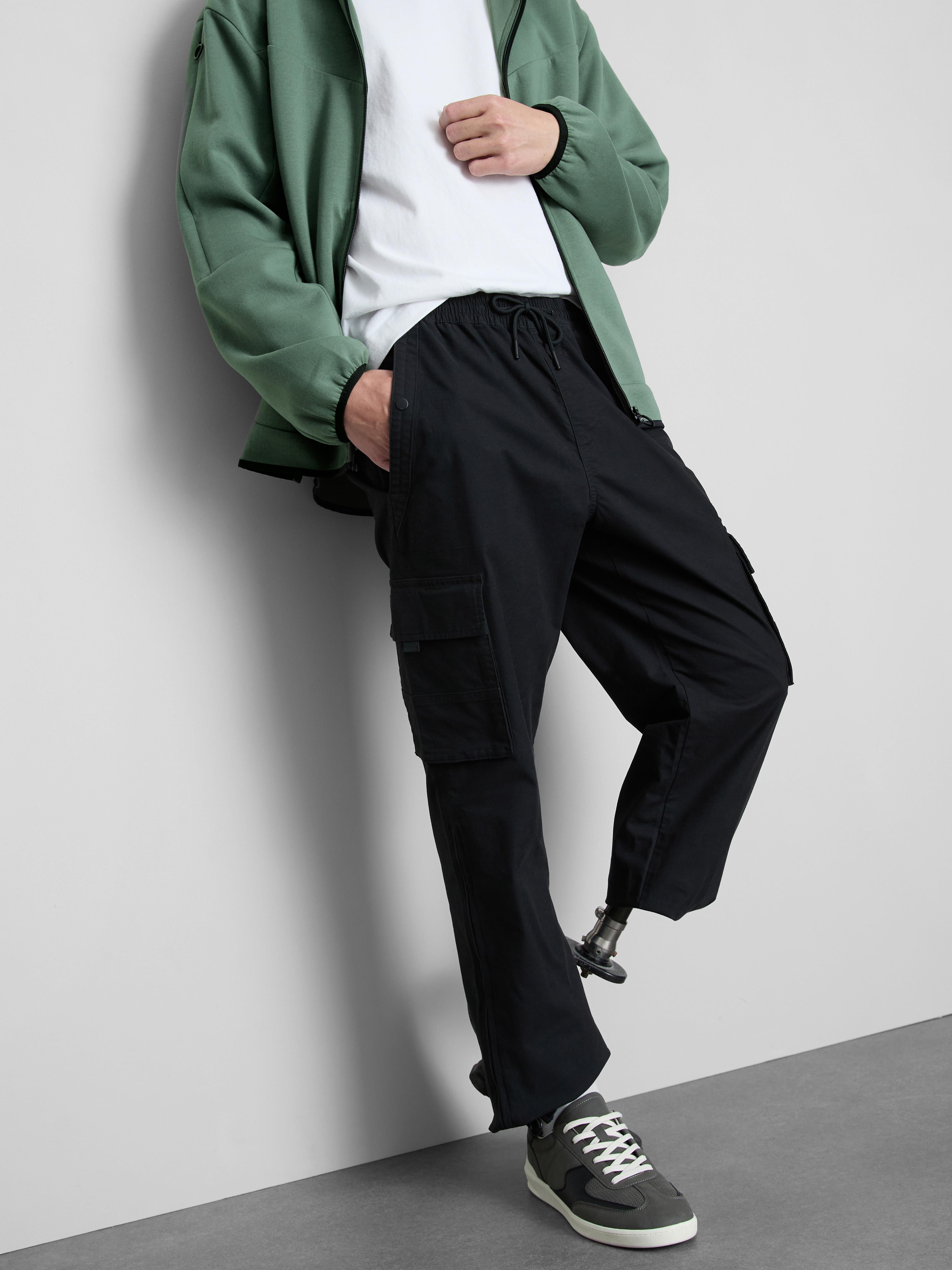 Pantaloni cargo Adaptive