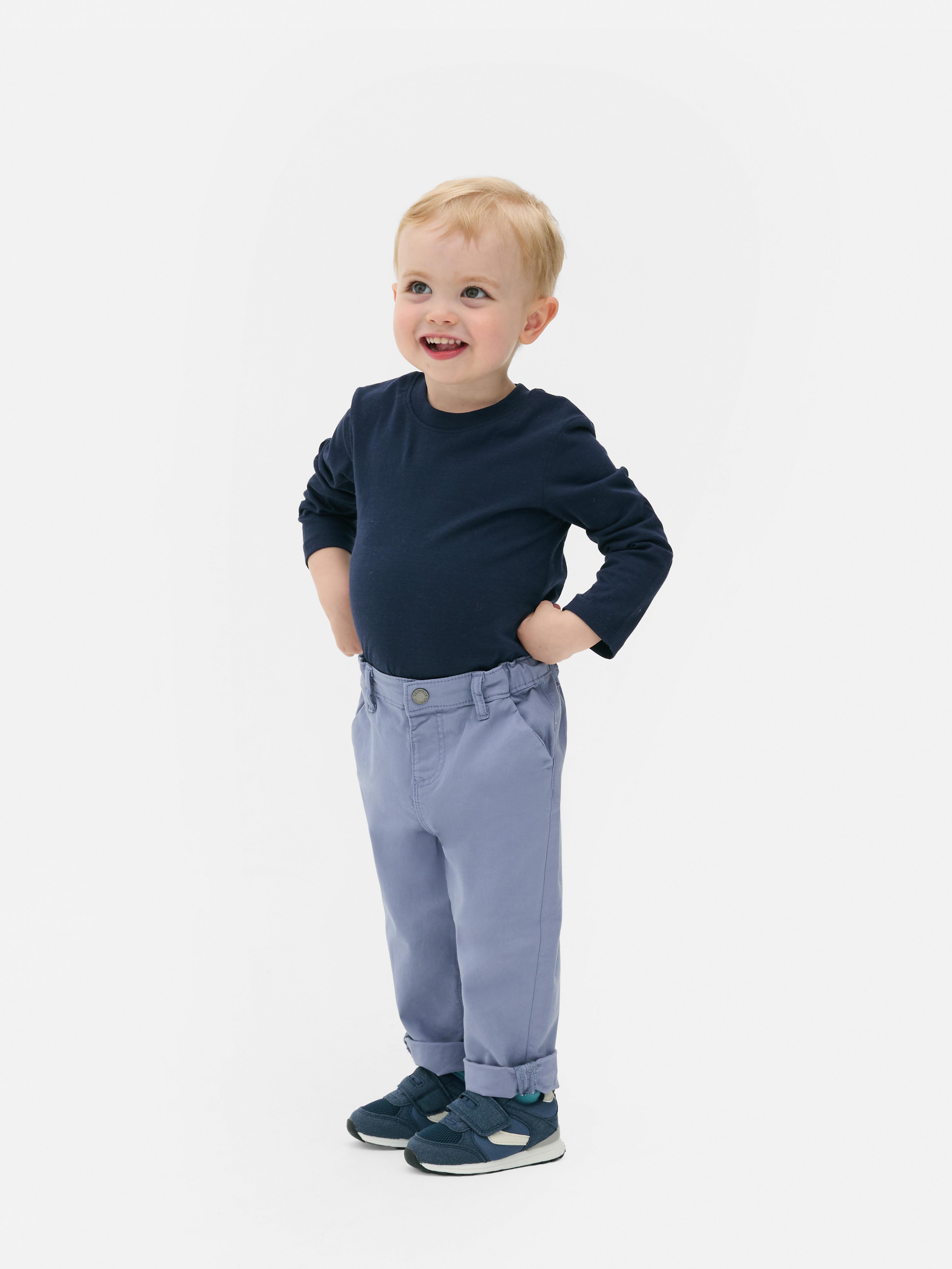 Pantalon chino à ourlet retroussé