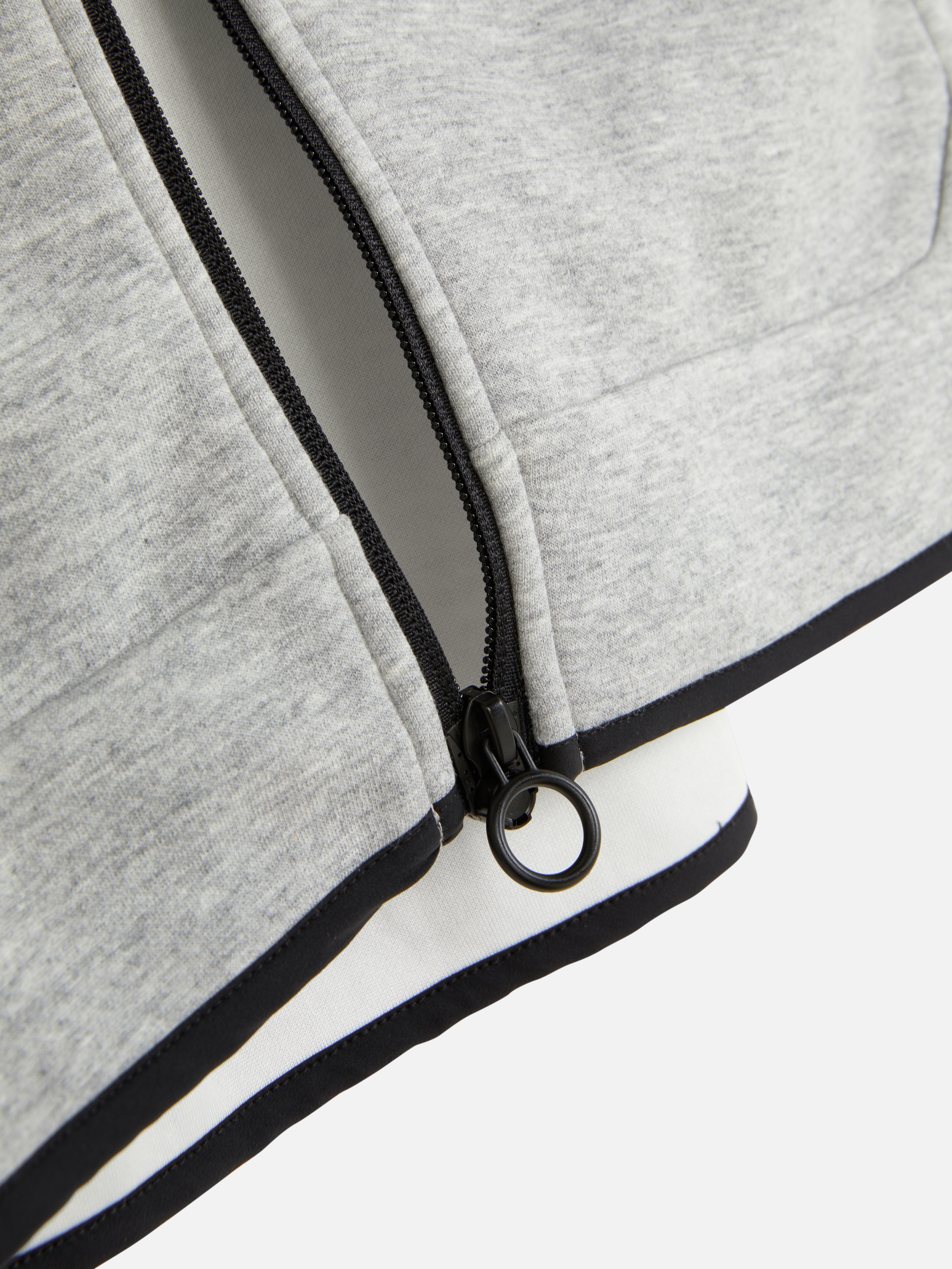 Sudadera con capucha y cremallera Adaptive