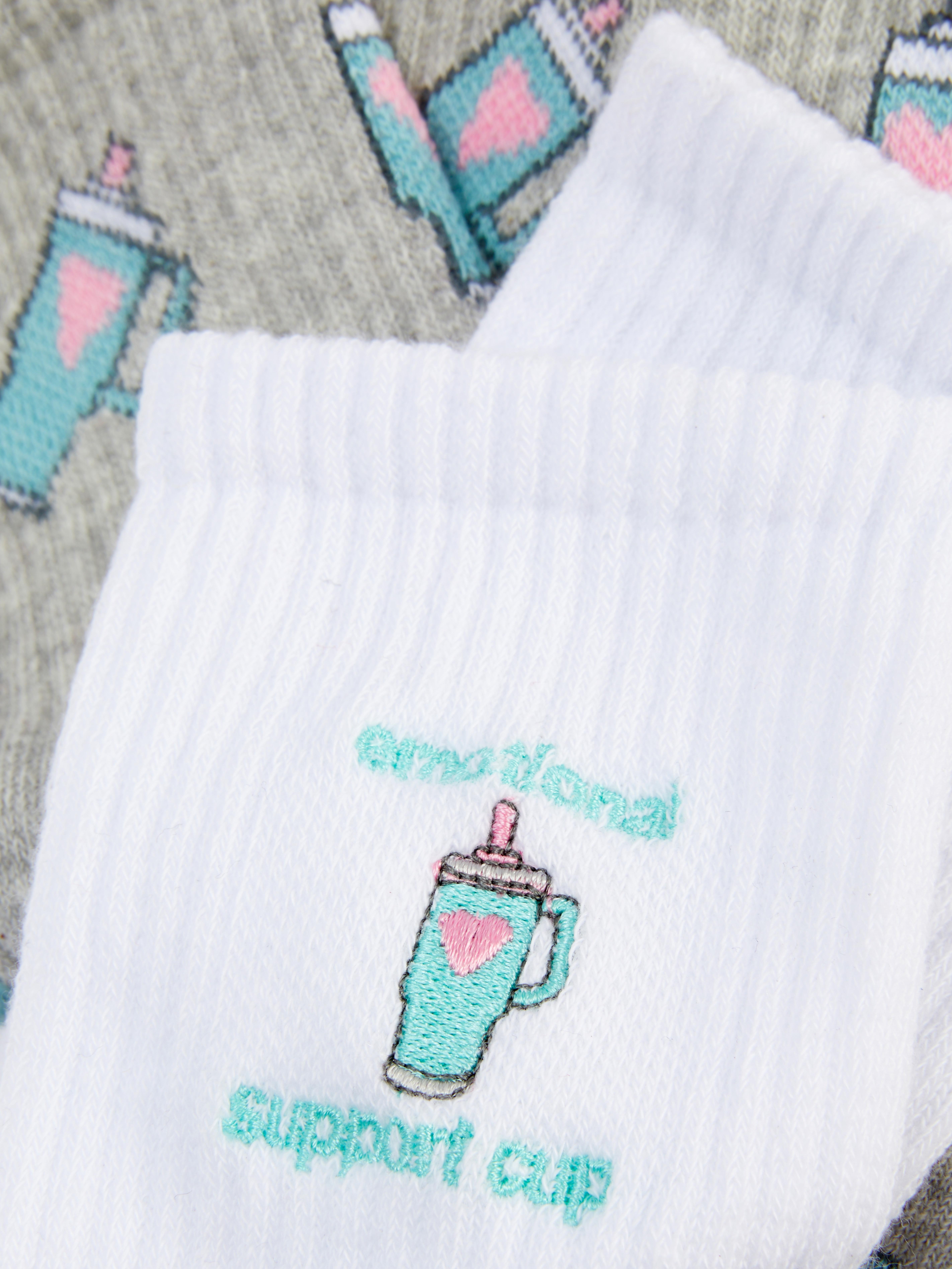 Women's White Travel Cup Graphic Crew Socks Penneys
