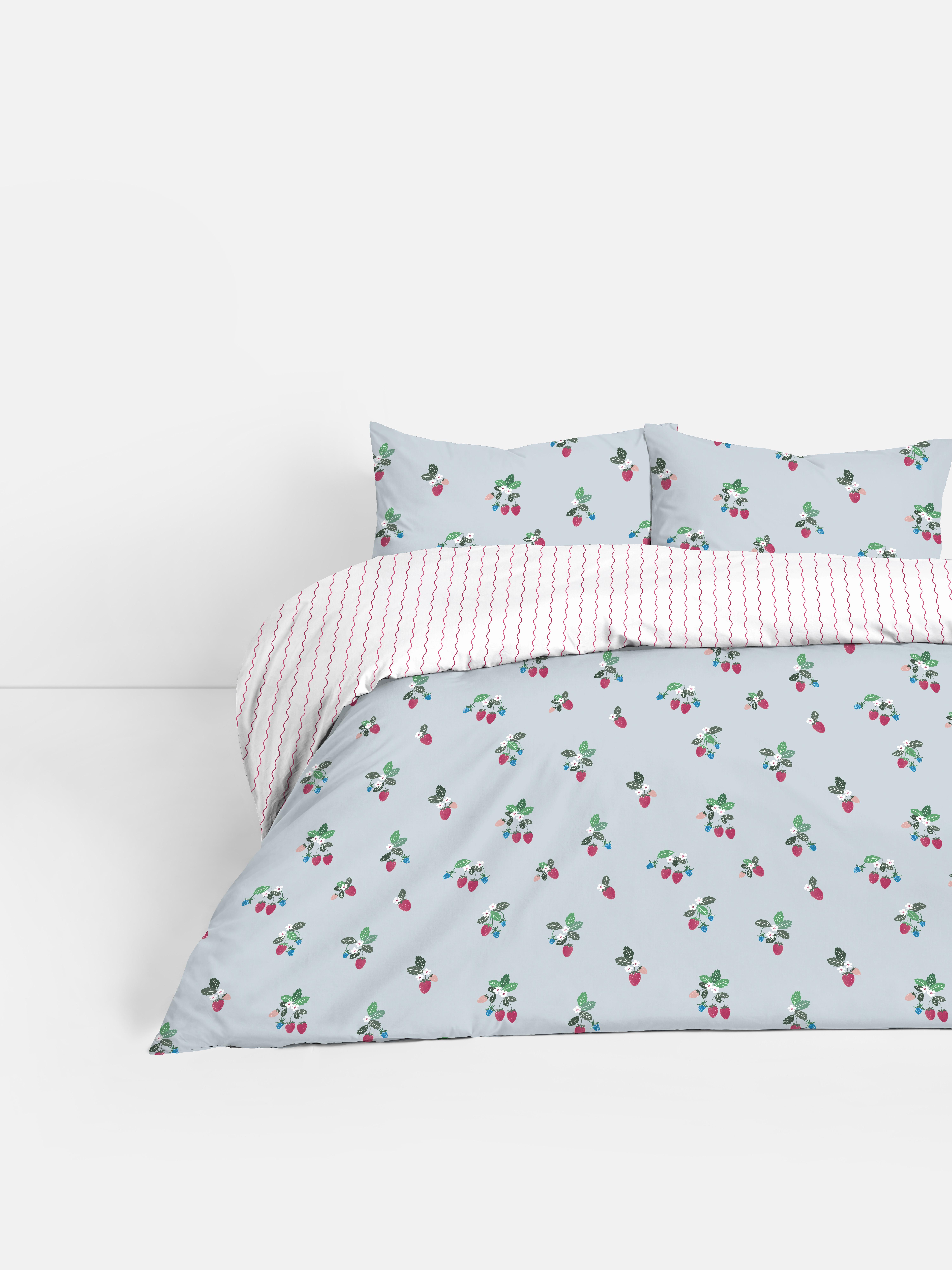 Strawberry Vine King Size Duvet Cover Set