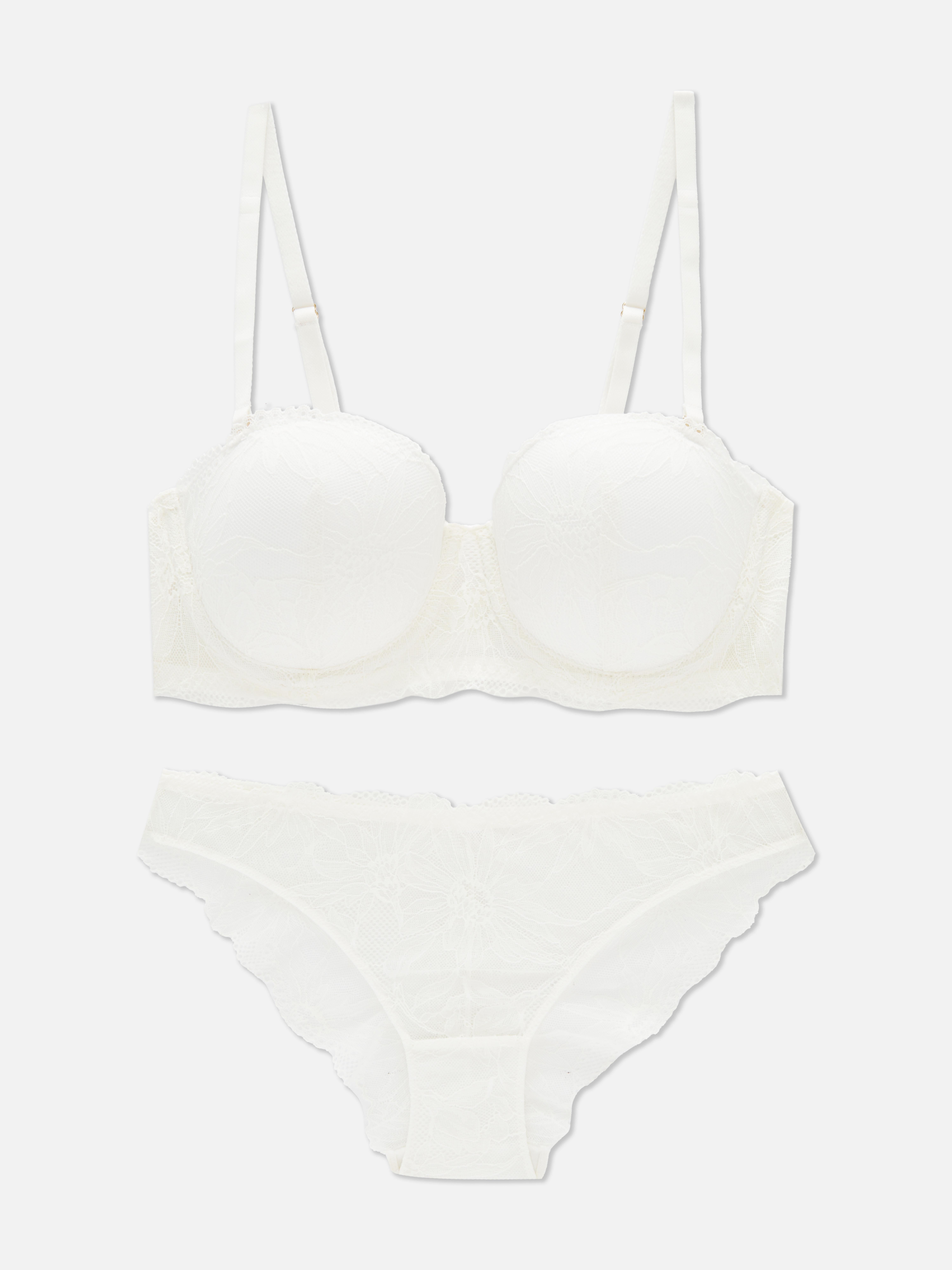 Set van kanten balcony-bh met vulling en slip
