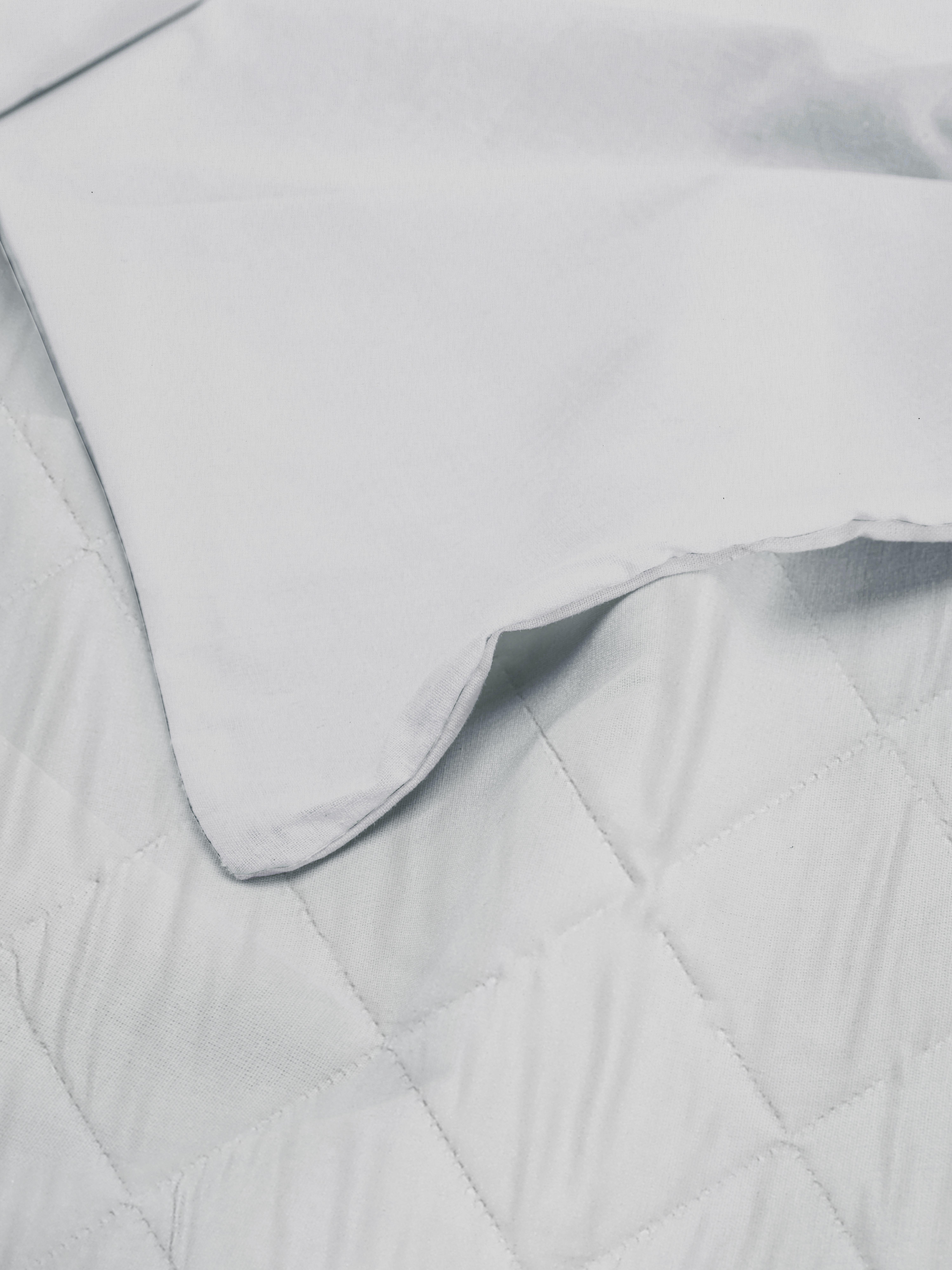 Bettwäscheset mit Rautensteppung, Doppelbett