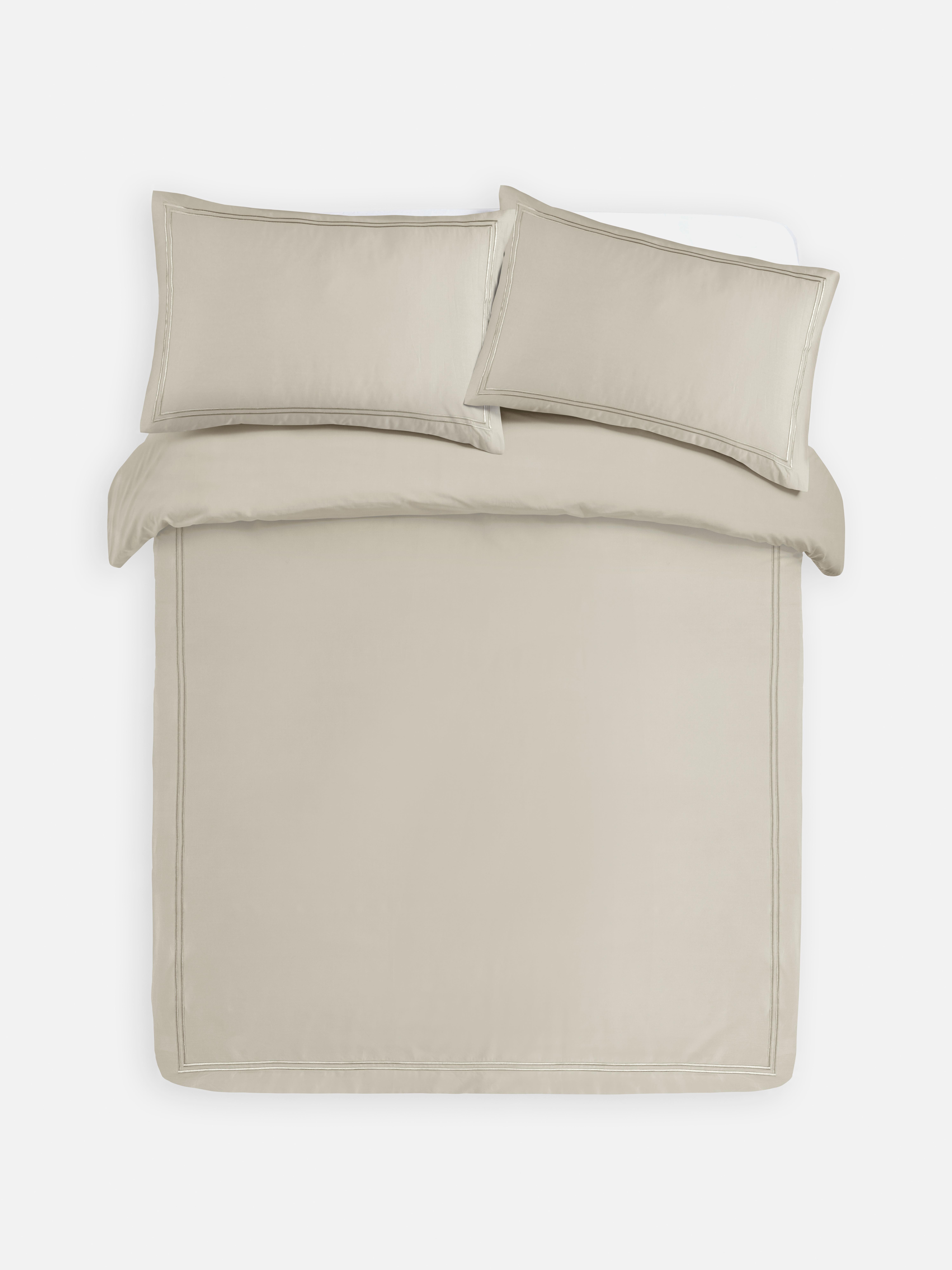 300 Thread Count Twin Border Super King Duvet Cover Set