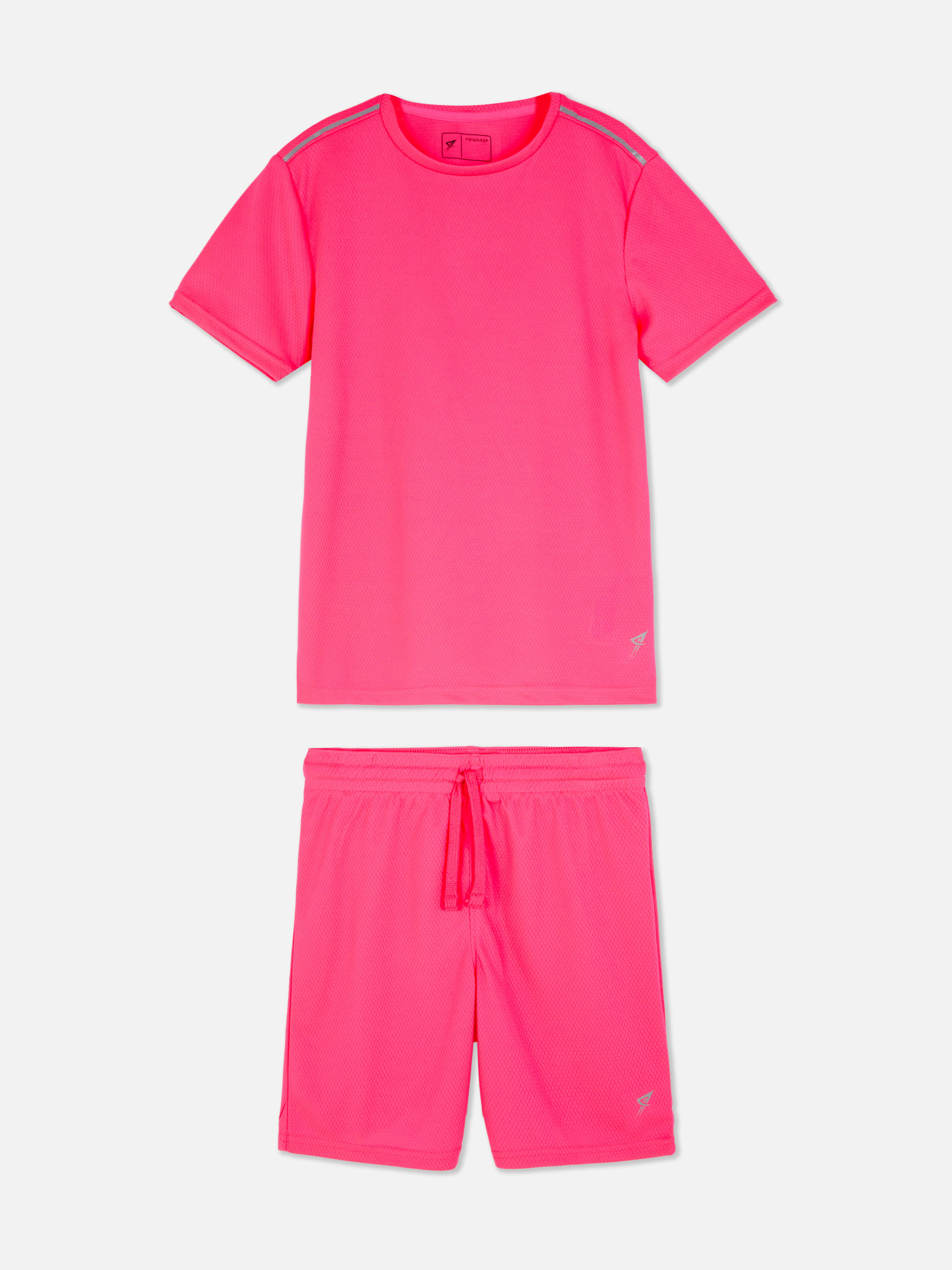 Completo top e pantaloncini sportivi