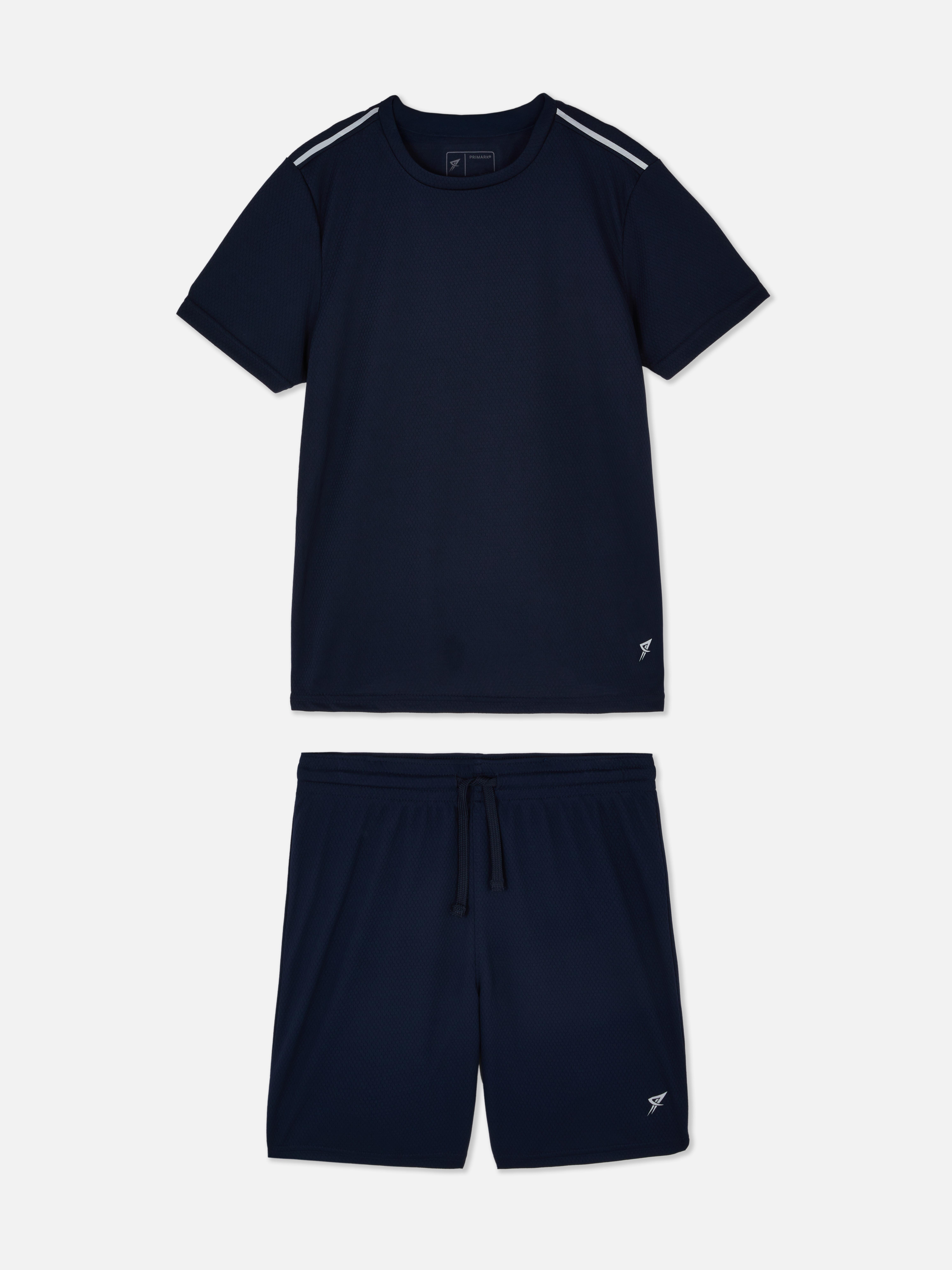 Ensemble haut de sport et short à coordonner